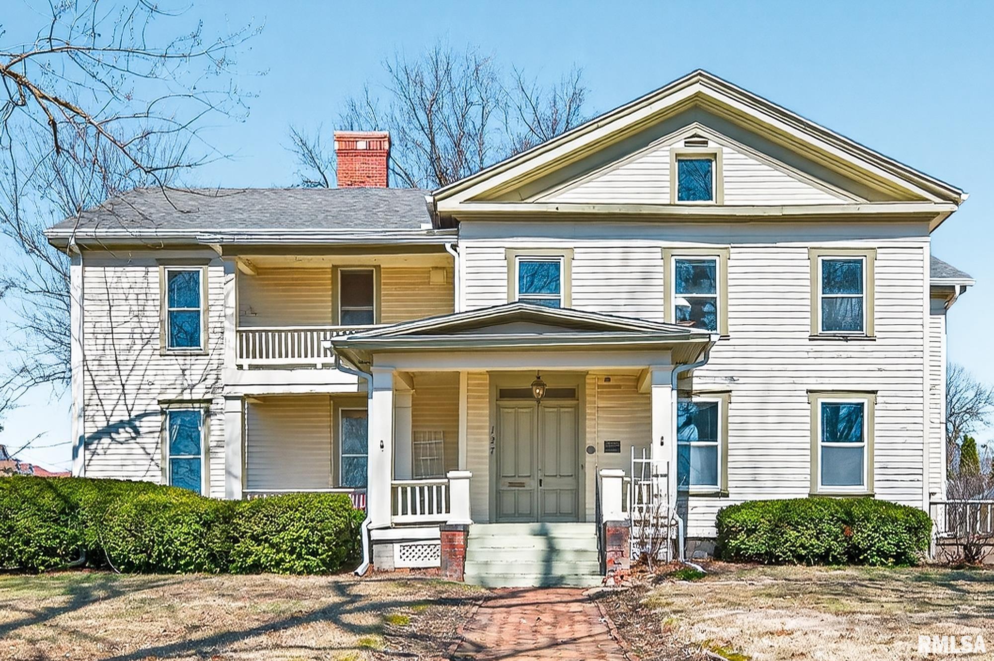 127 E NORTH Street Galesburg IL