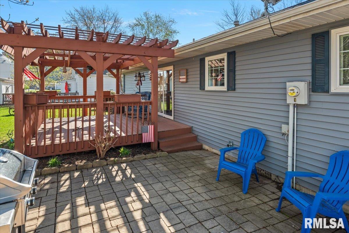 217 W MECHANIC Street Ashland IL