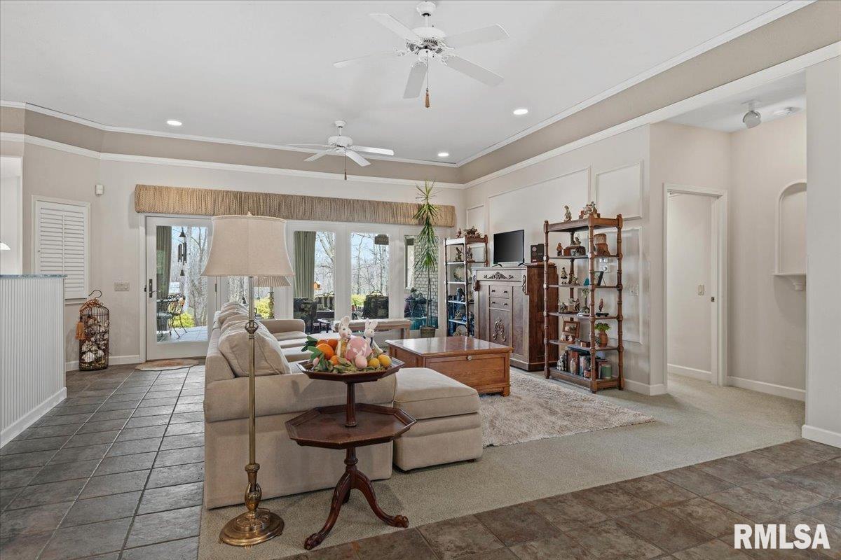 6201 WESTMINSTER Court Springfield IL