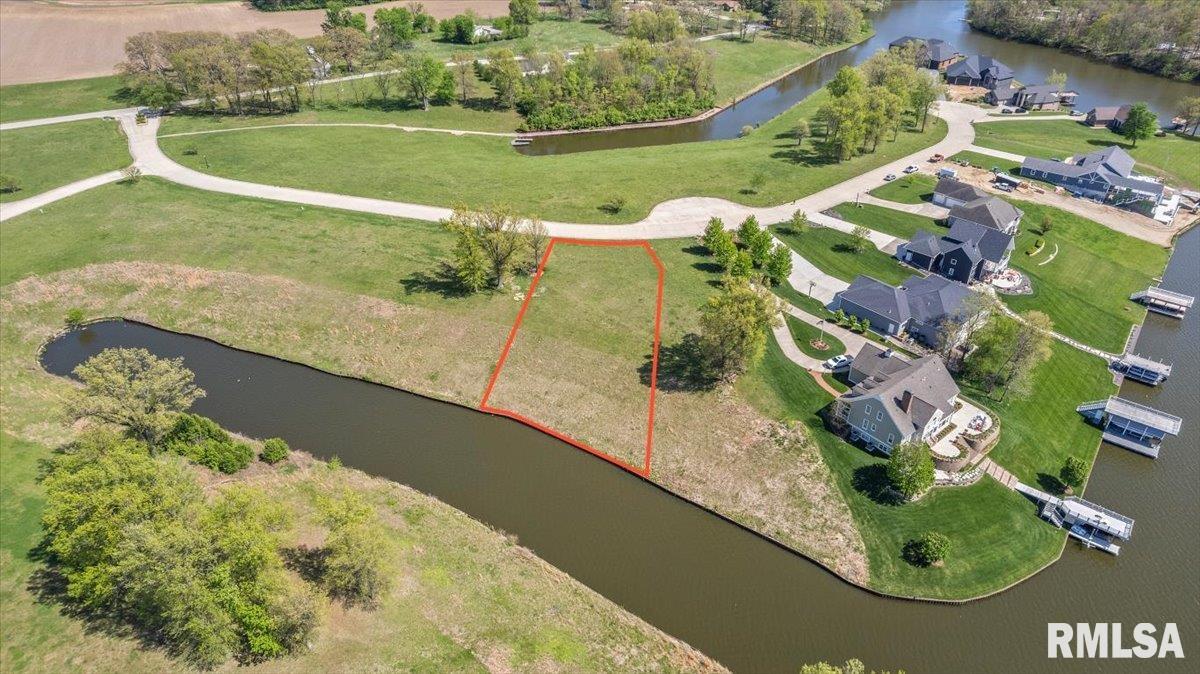 37 Lake Vista Drive Taylorville IL