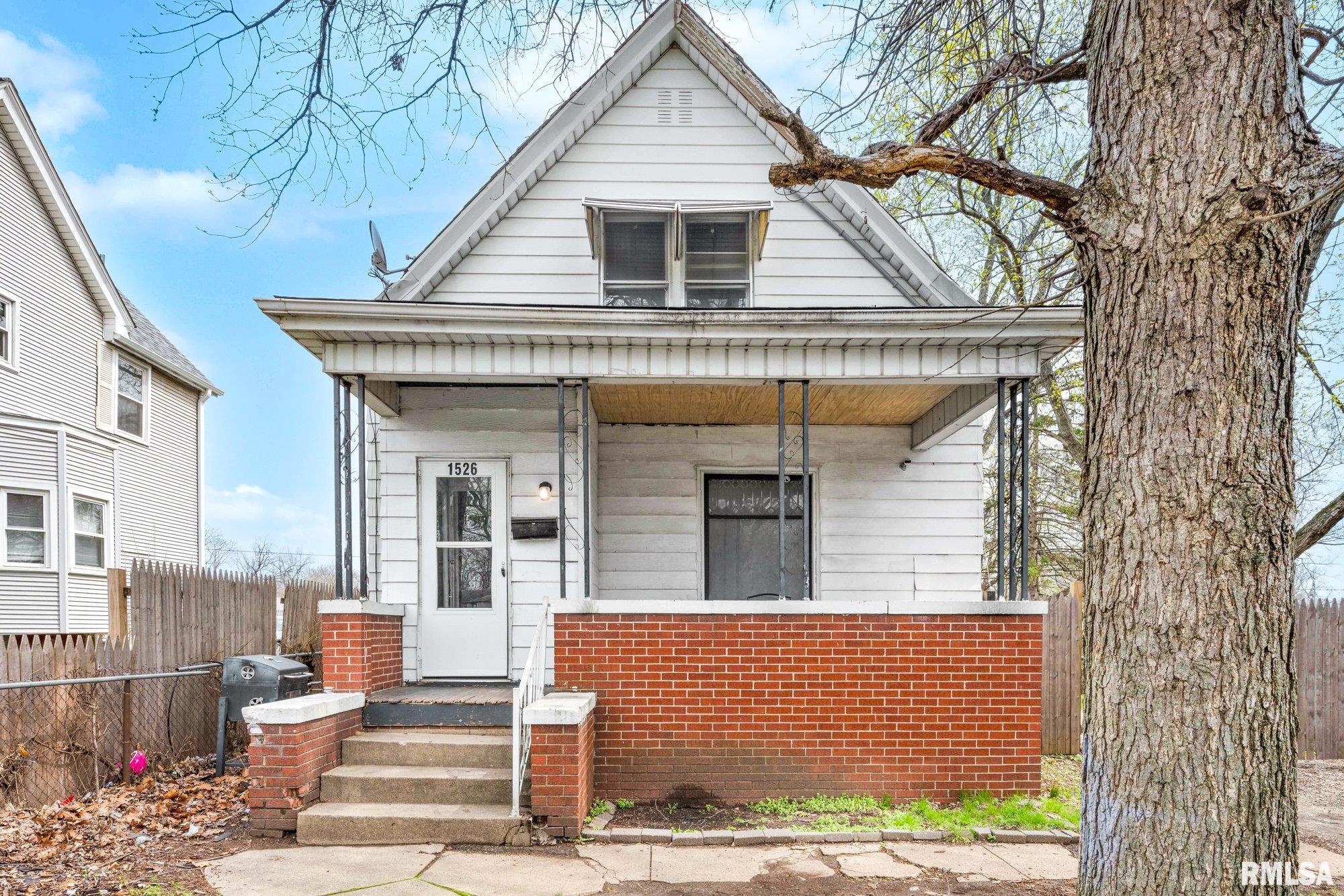 1526 S GRISWOLD Street Peoria IL