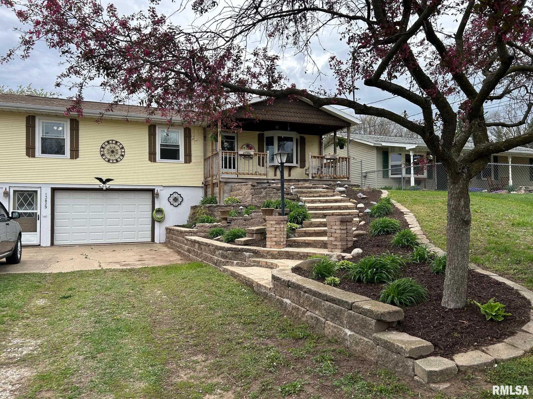 13829 1ST Street Pekin IL