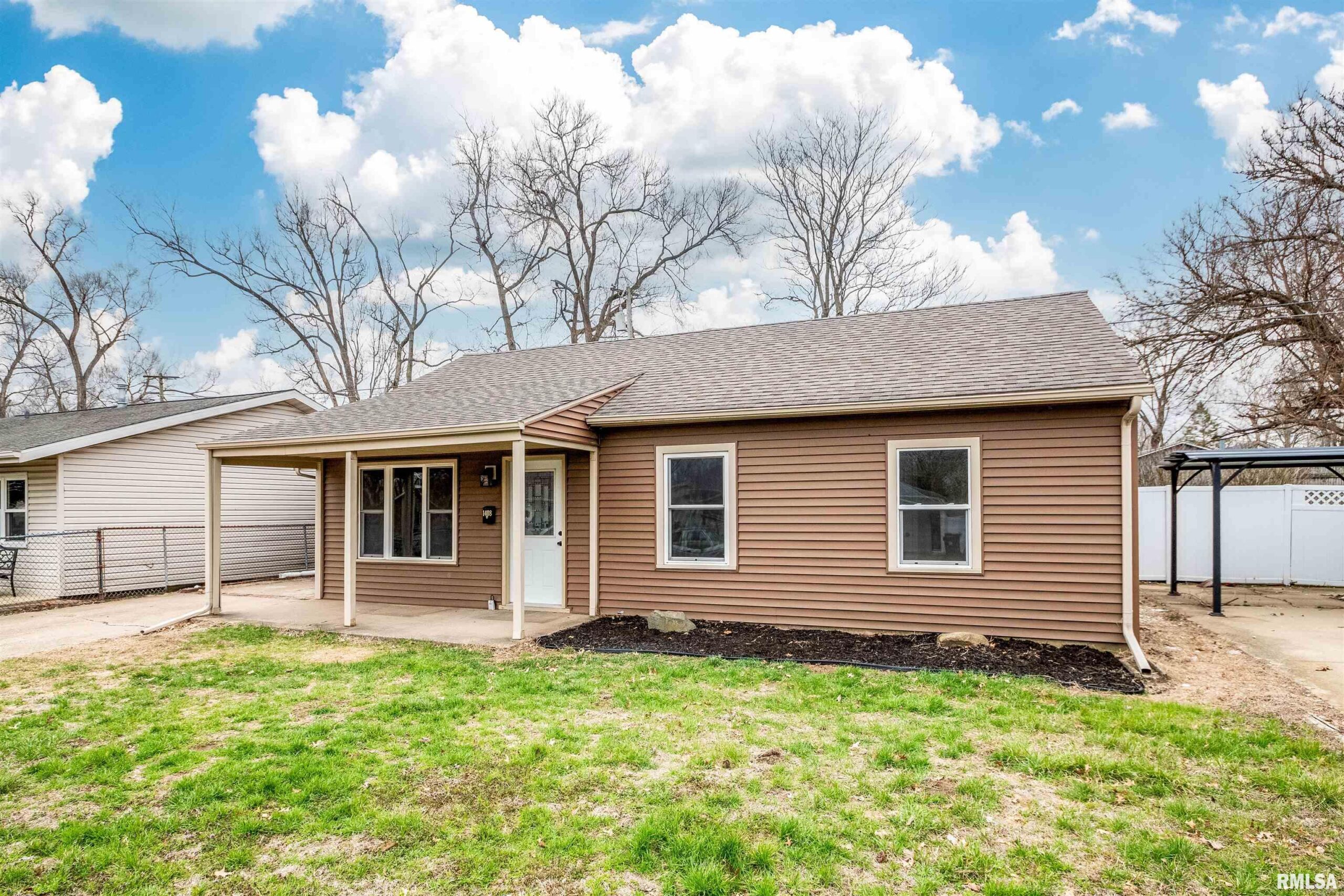 1408 KOCH Street Pekin IL