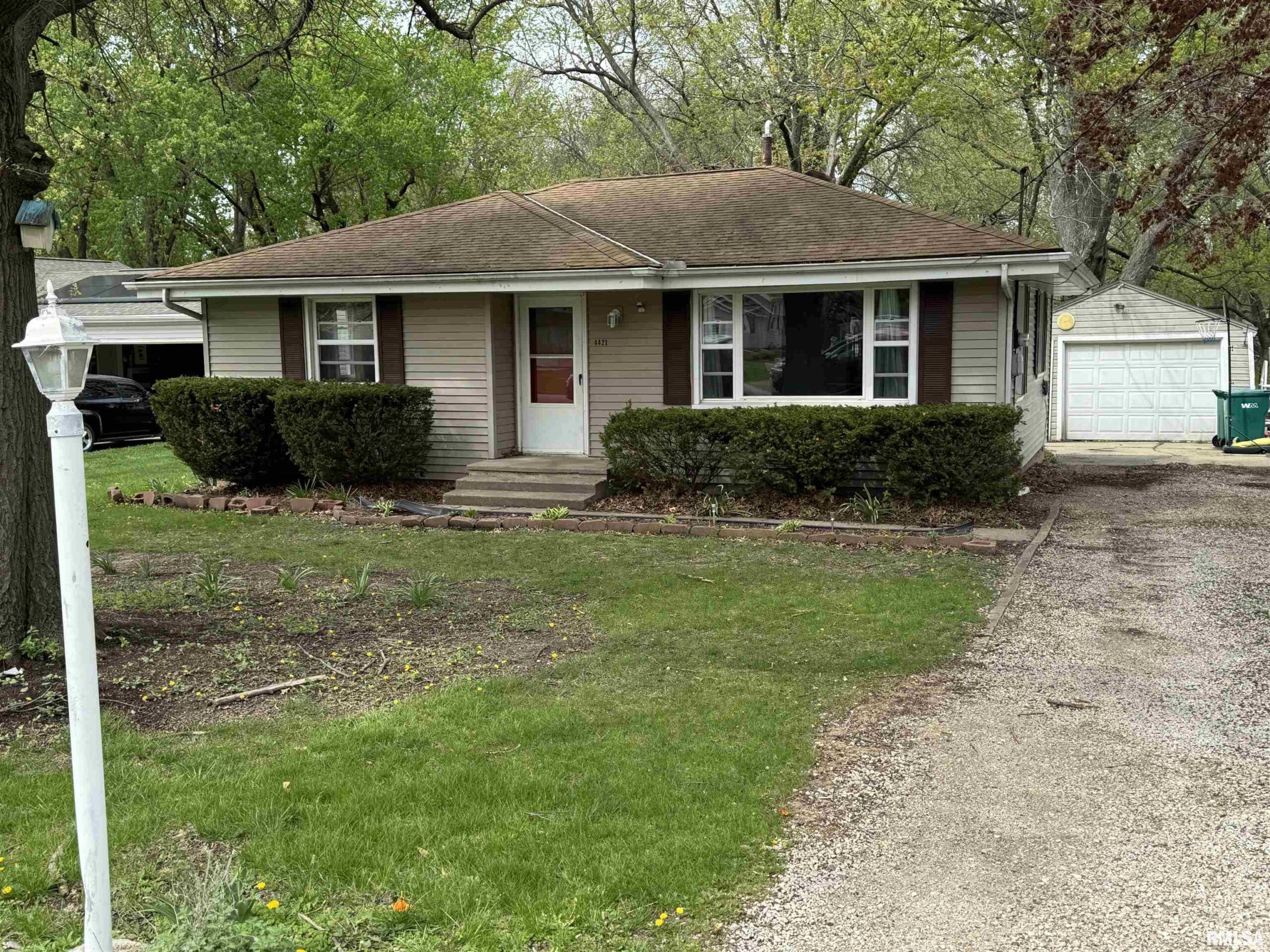 4421 W CROST Road Peoria IL