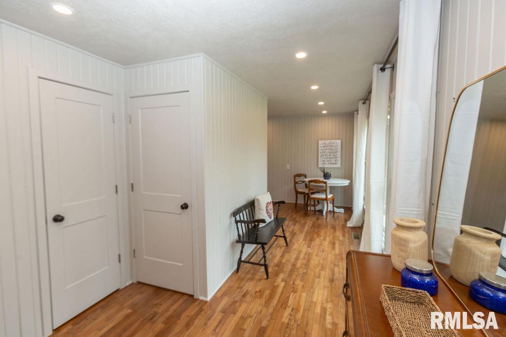 302 S DARST Street Eureka IL