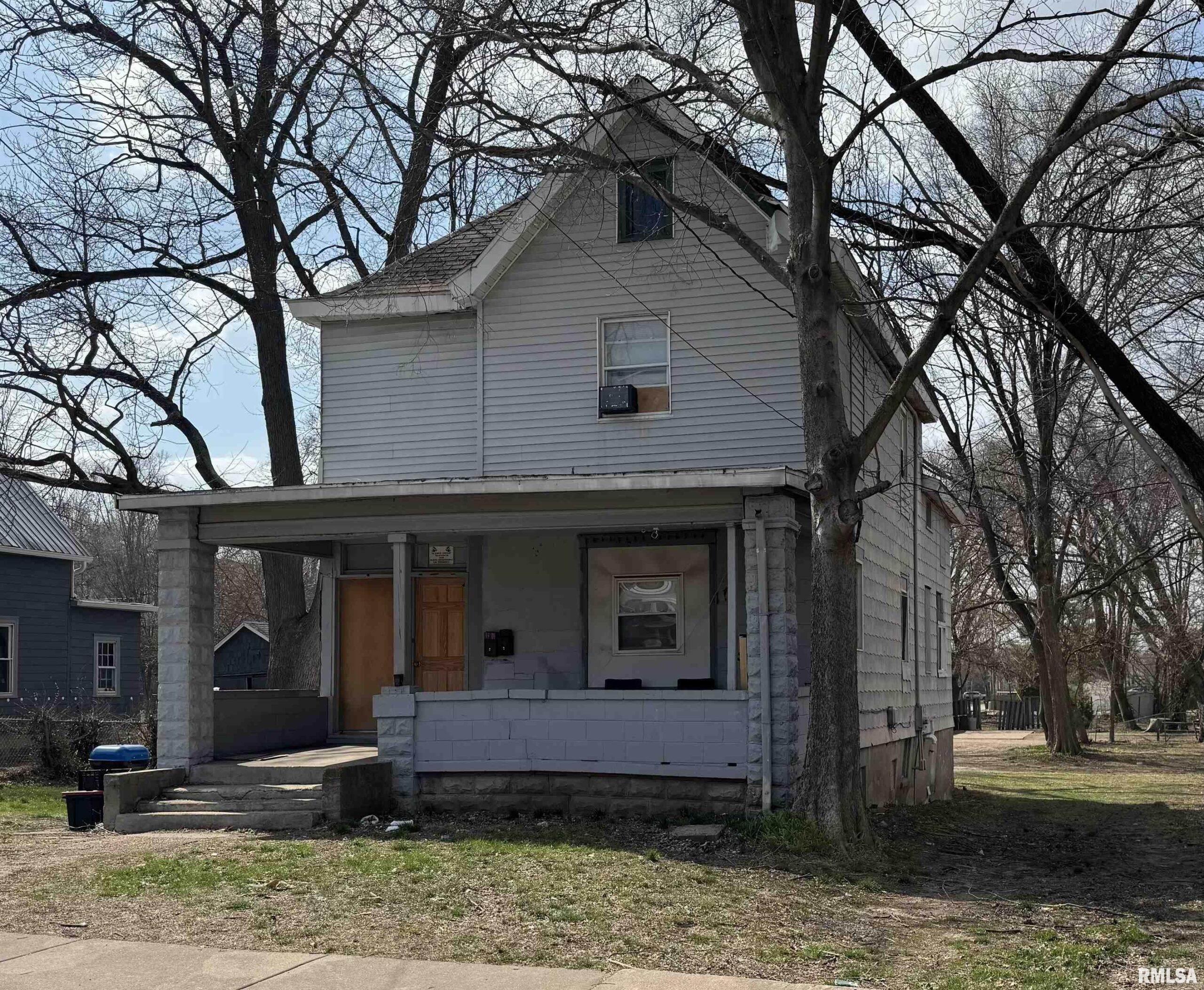 1823-1825 N LINN Street Peoria IL