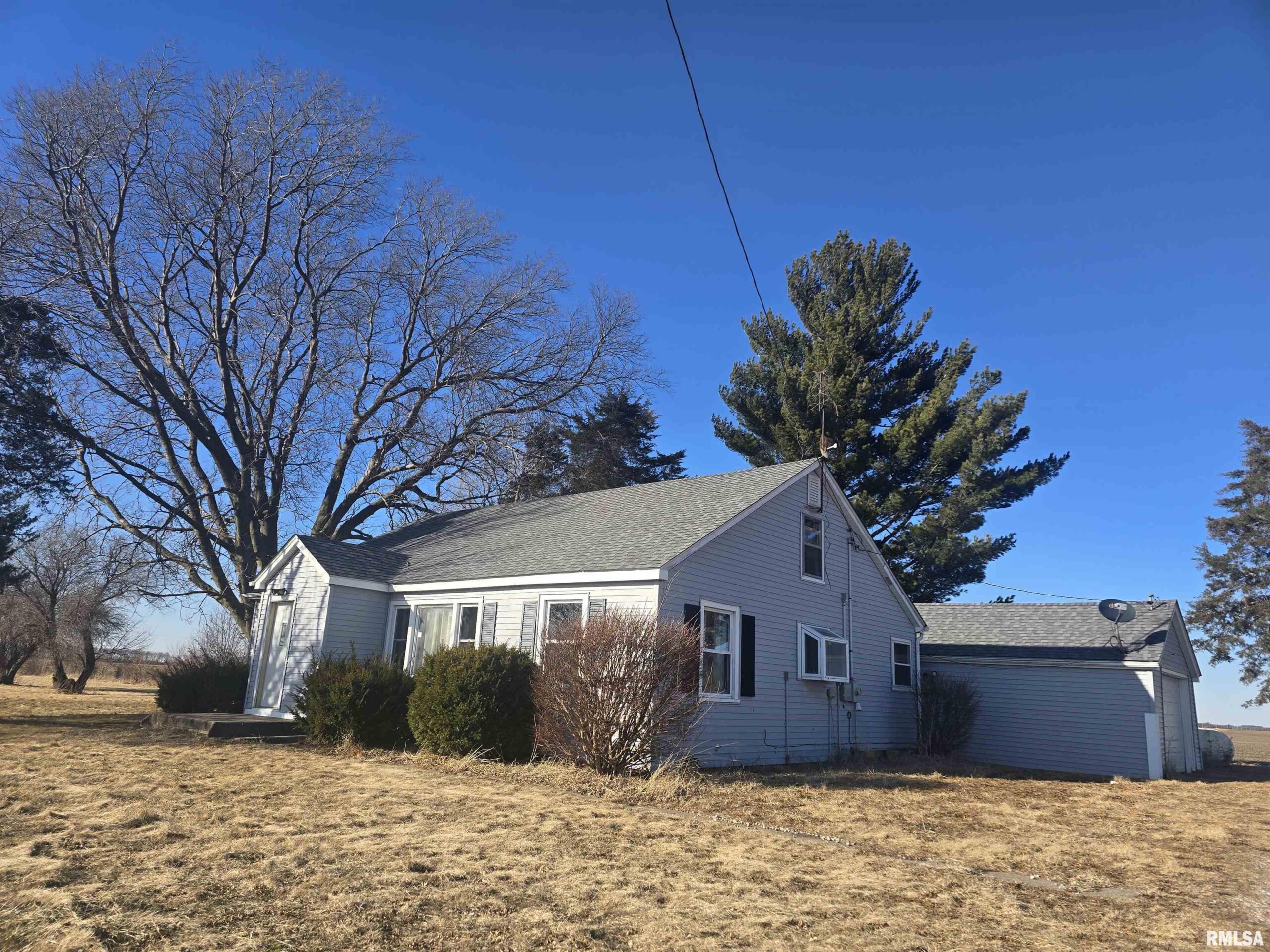 2608 State Route 17 Toluca IL