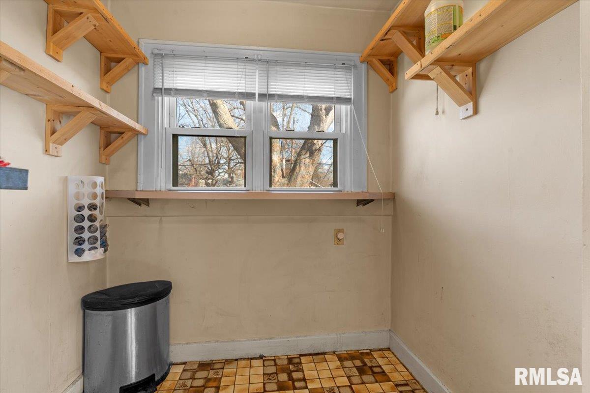 2340 S 7TH Street Springfield IL