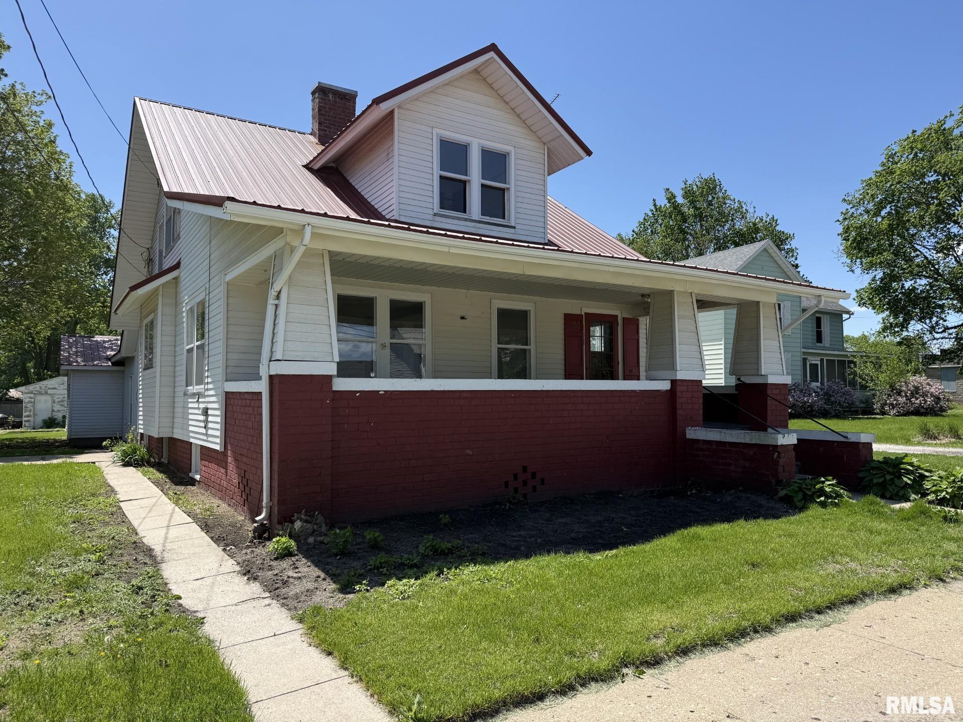 180 E PENN Avenue Roseville IL