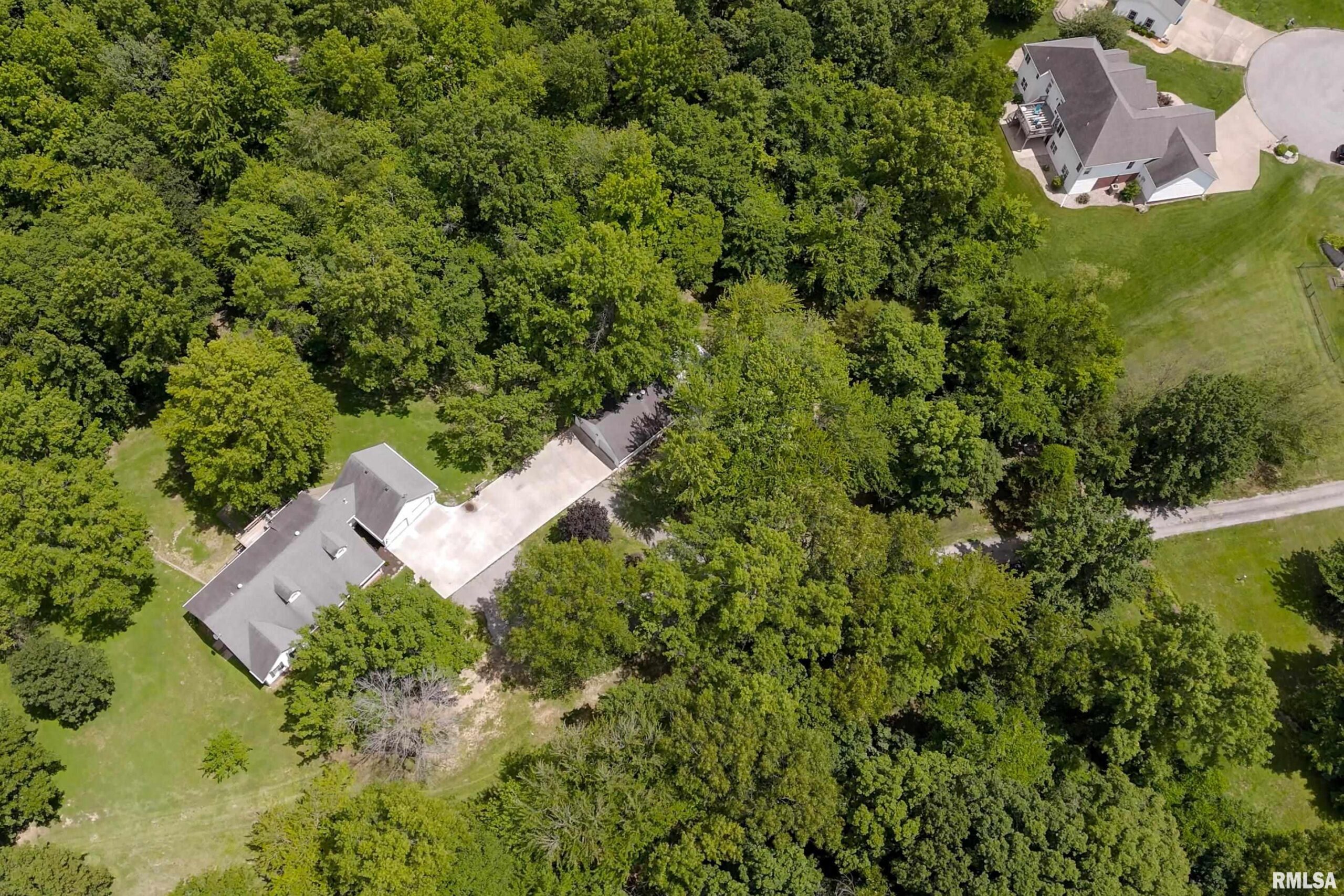 200 QUAIL Run Carterville IL