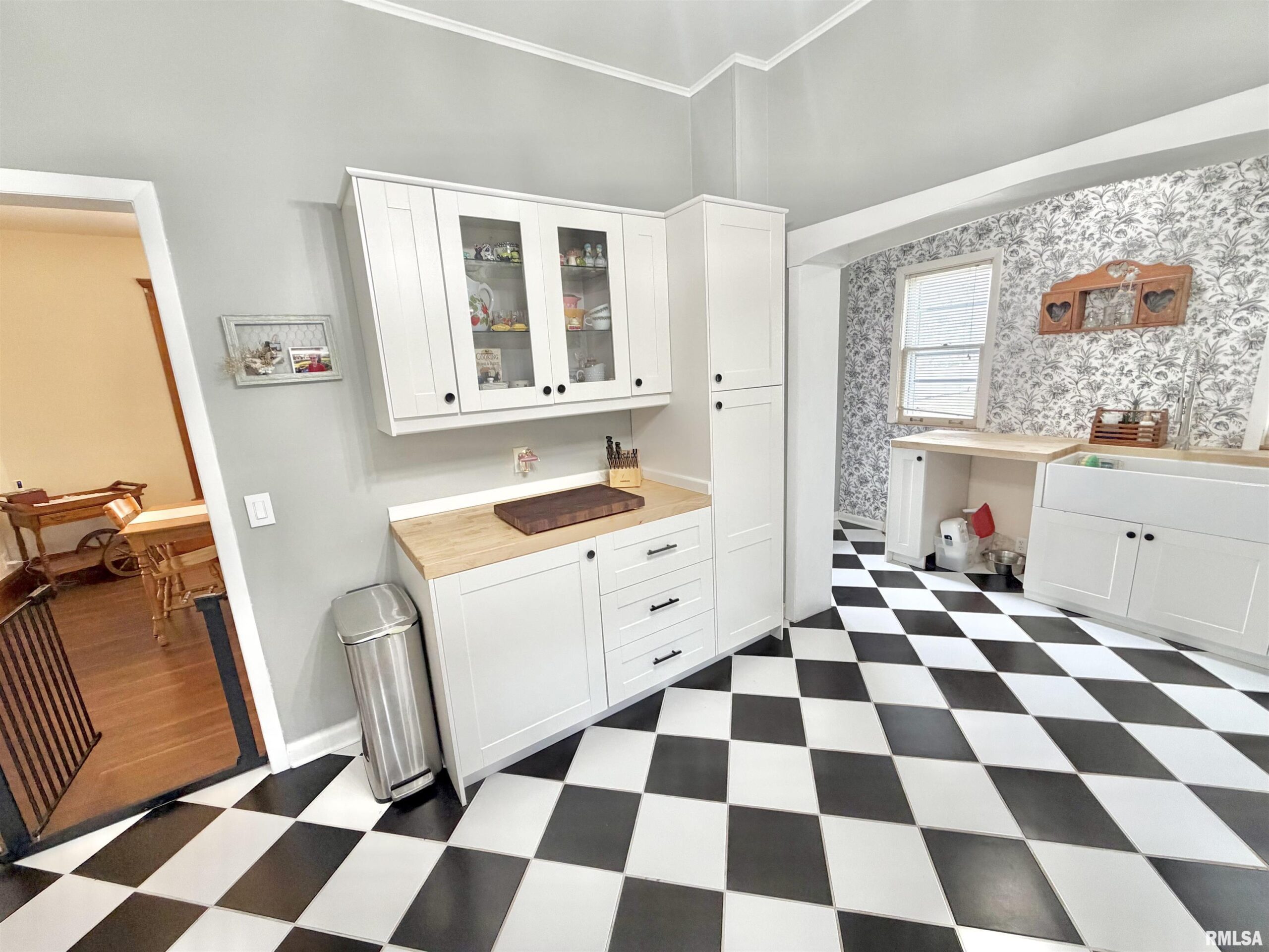 1416 N KELLOGG Street Galesburg IL