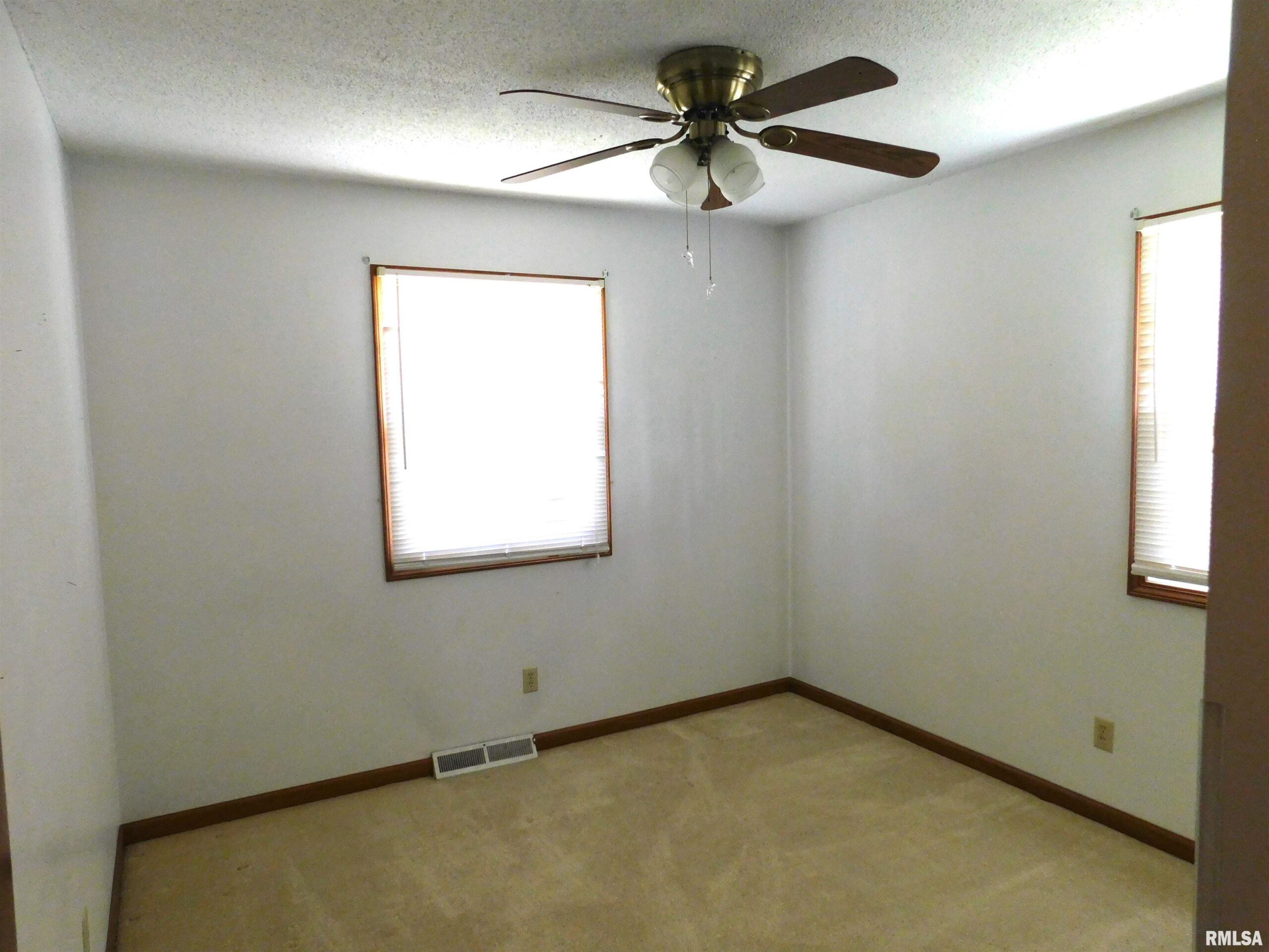 35 Galahad Drive Rochester IL