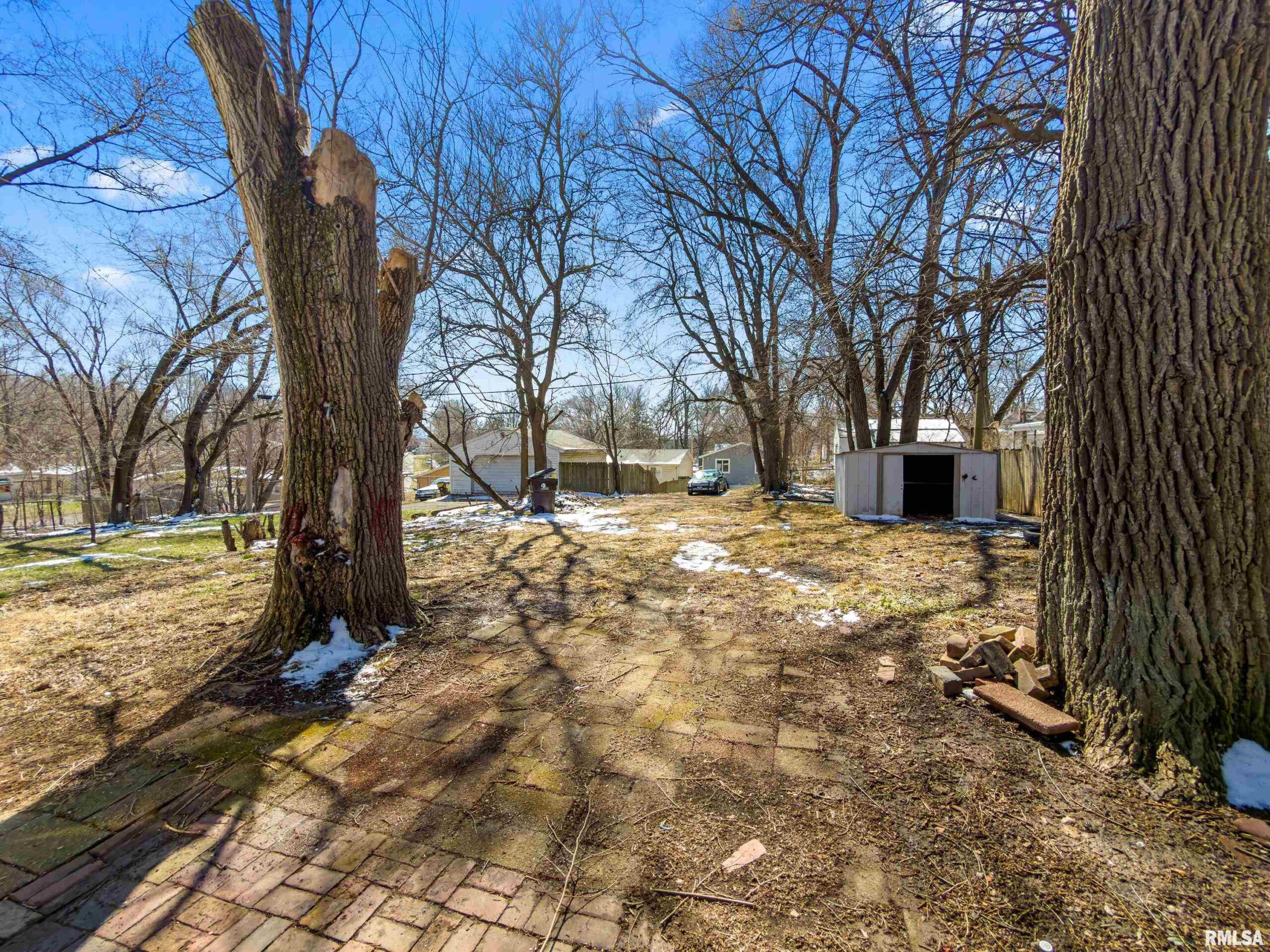 908 E BEHRENDS Avenue Peoria IL