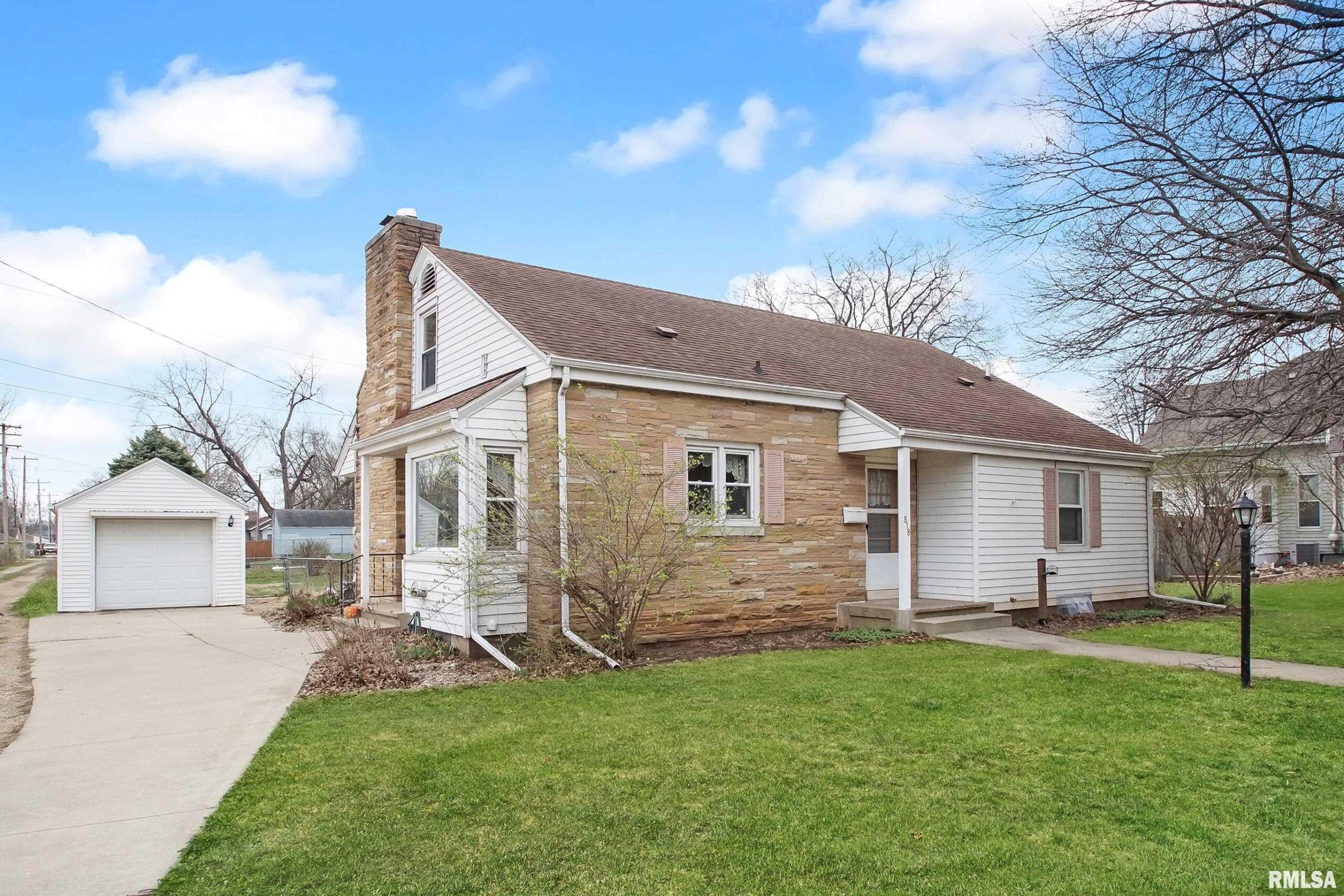 818 W TRUITT Avenue Chillicothe IL