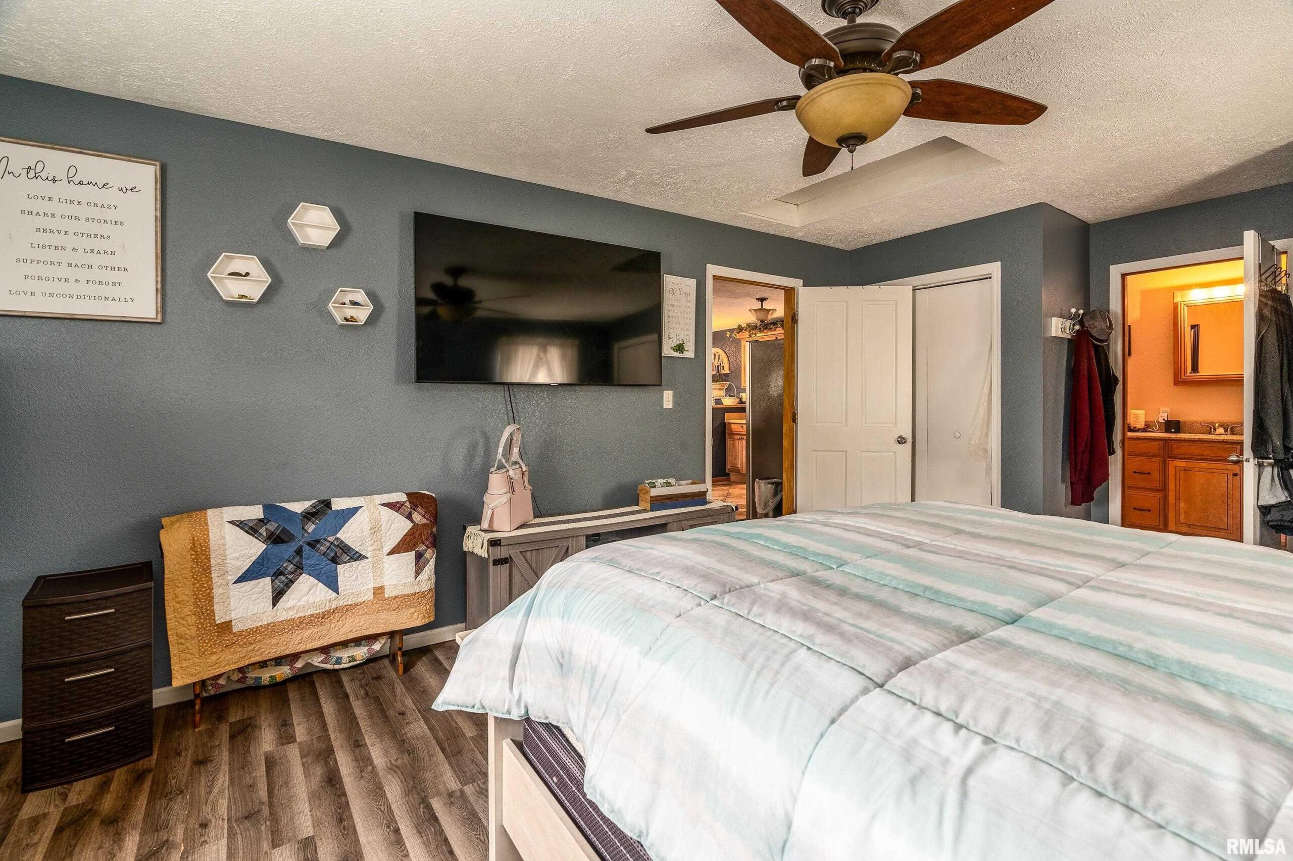 504 N Cochran Street West Frankfort IL