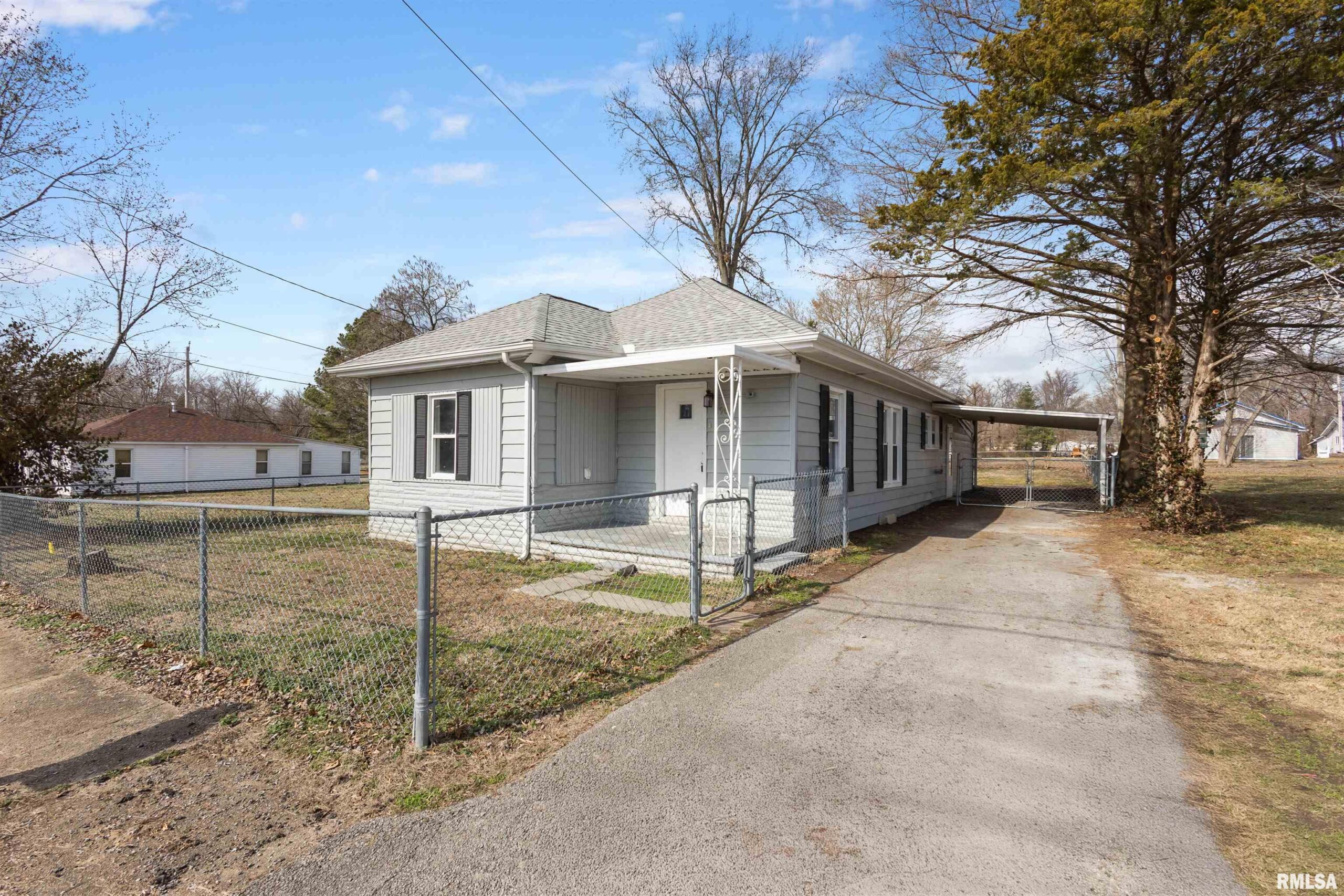 1905 E Garland Street West Frankfort IL