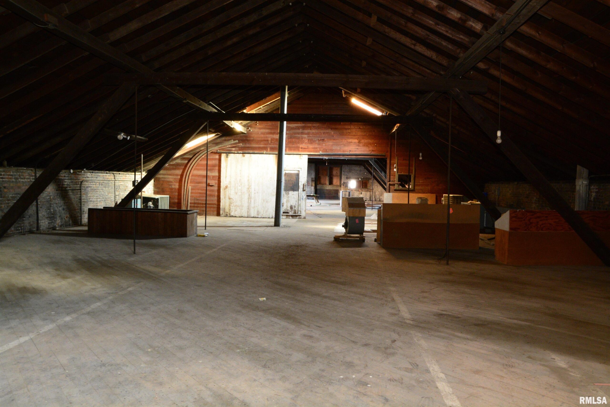 119 W CARROLL Street Macomb IL
