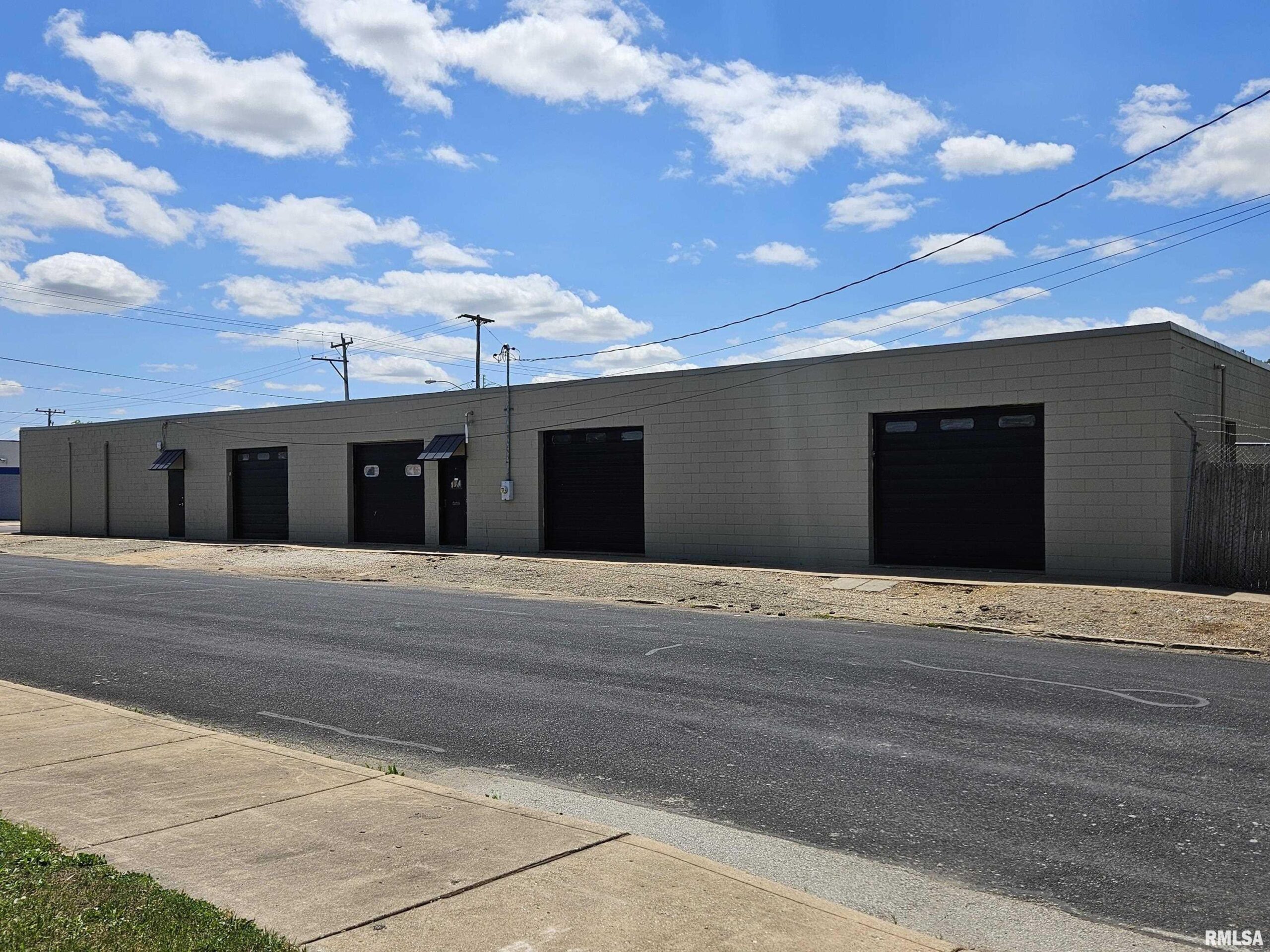 1901 SW ADAMS Street Peoria IL