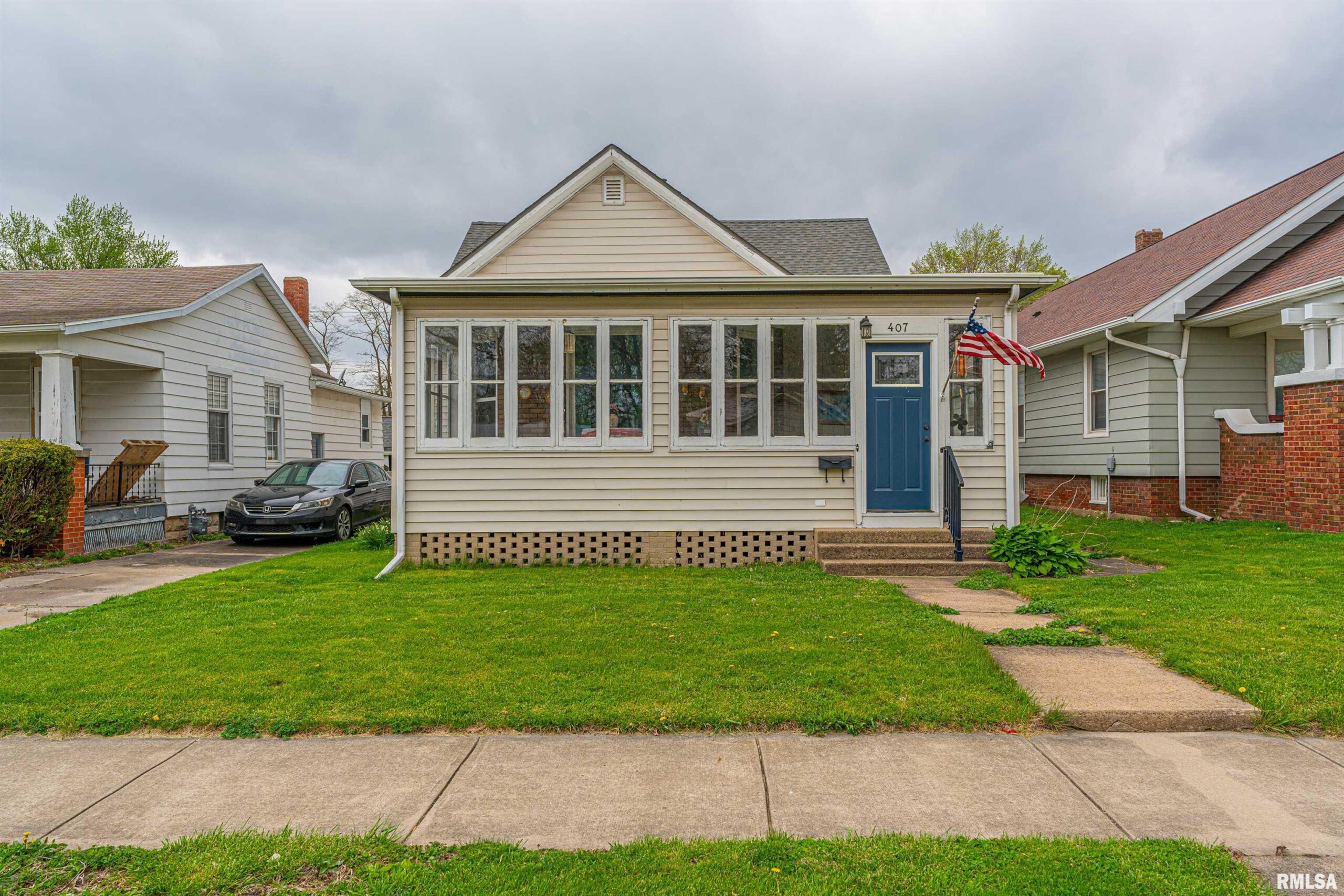 407 S KICKAPOO Street Lincoln IL