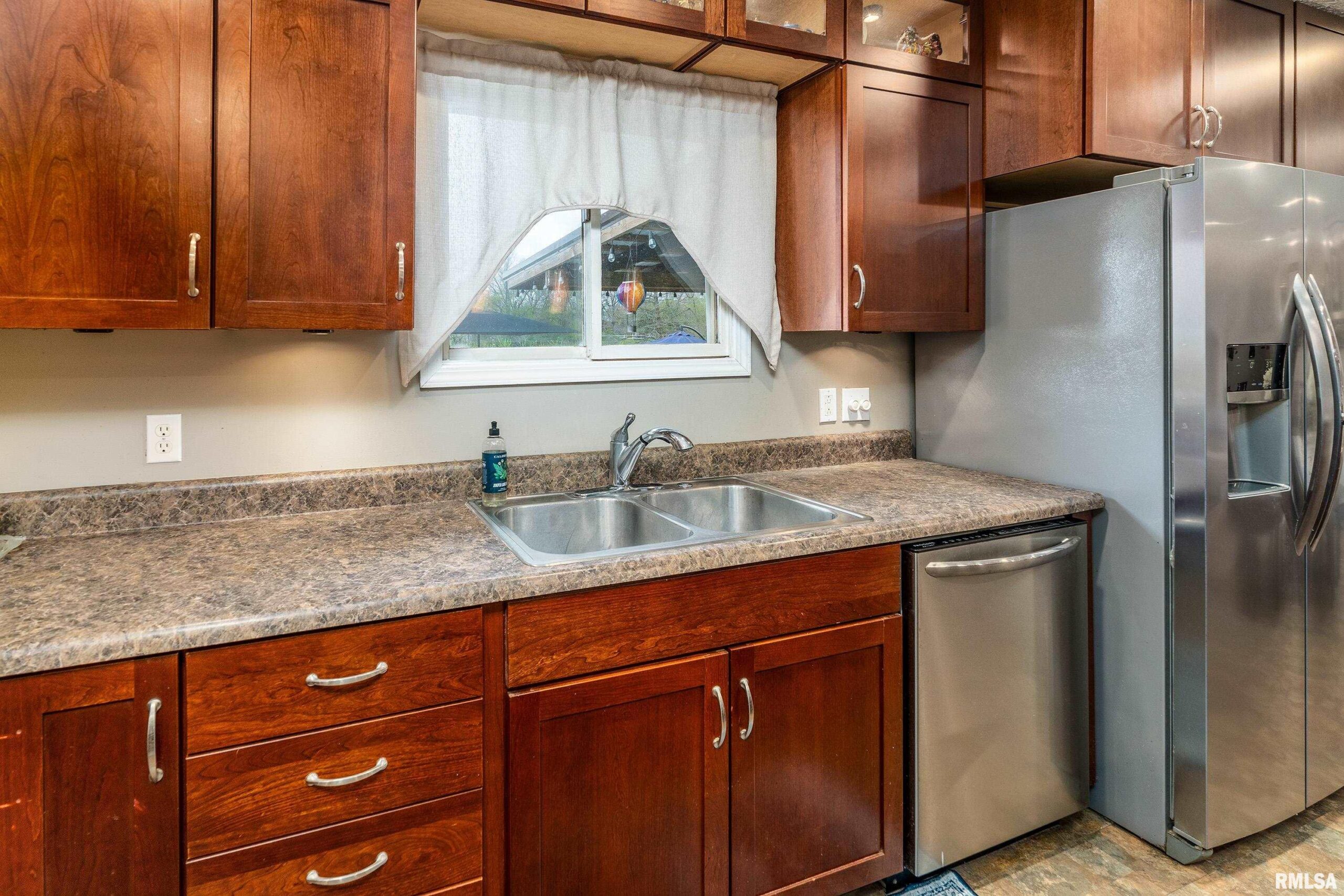 917 Dorris Heights Road Harrisburg IL