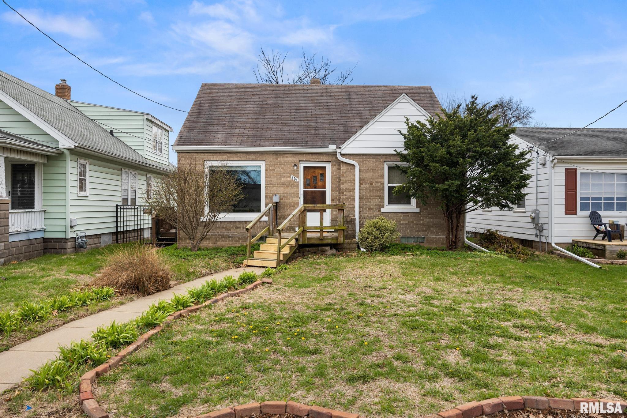 2306 LAURA Avenue West Peoria IL