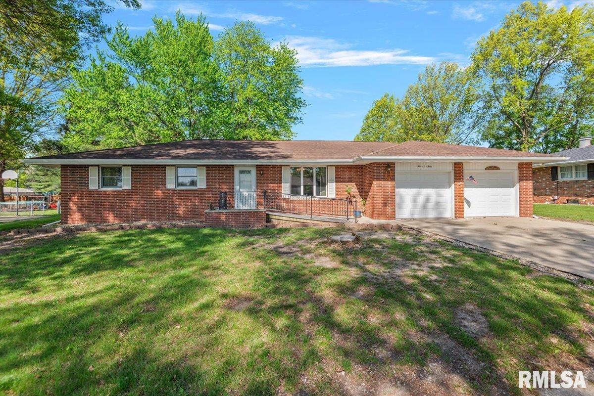 503 GRAND Avenue Kincaid IL