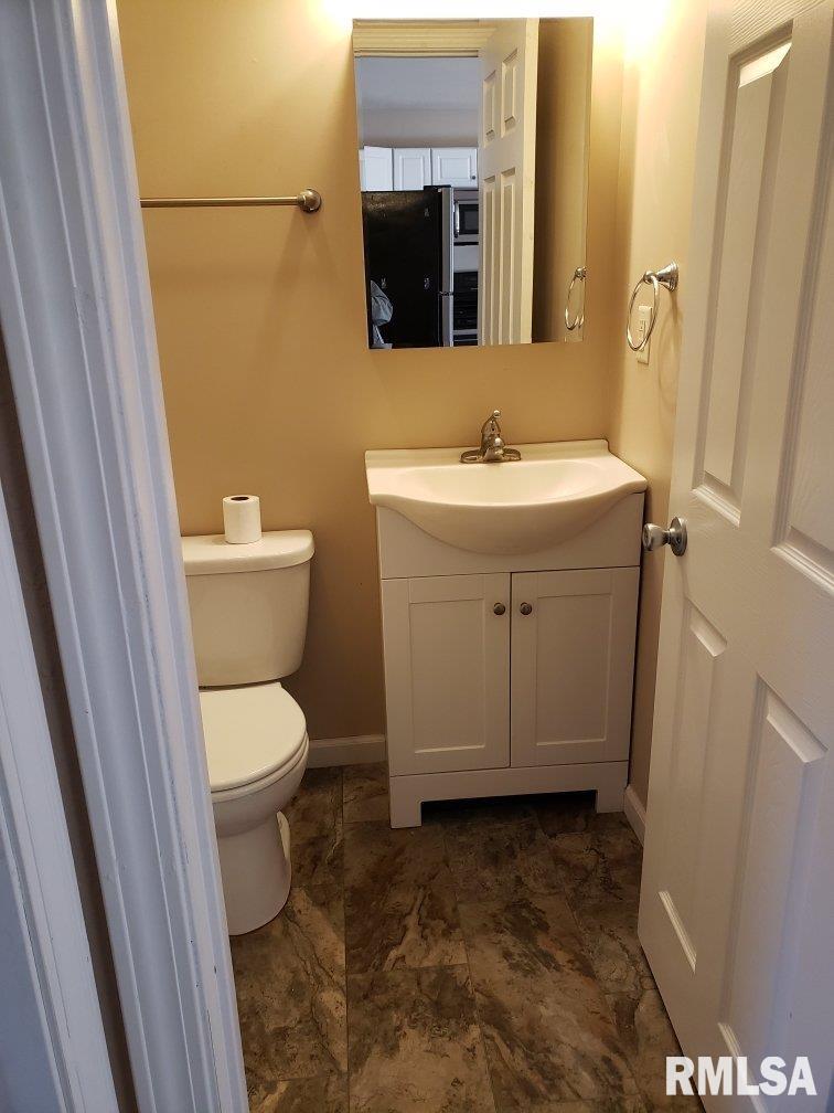 1904 SHERIDAN Road Pekin IL