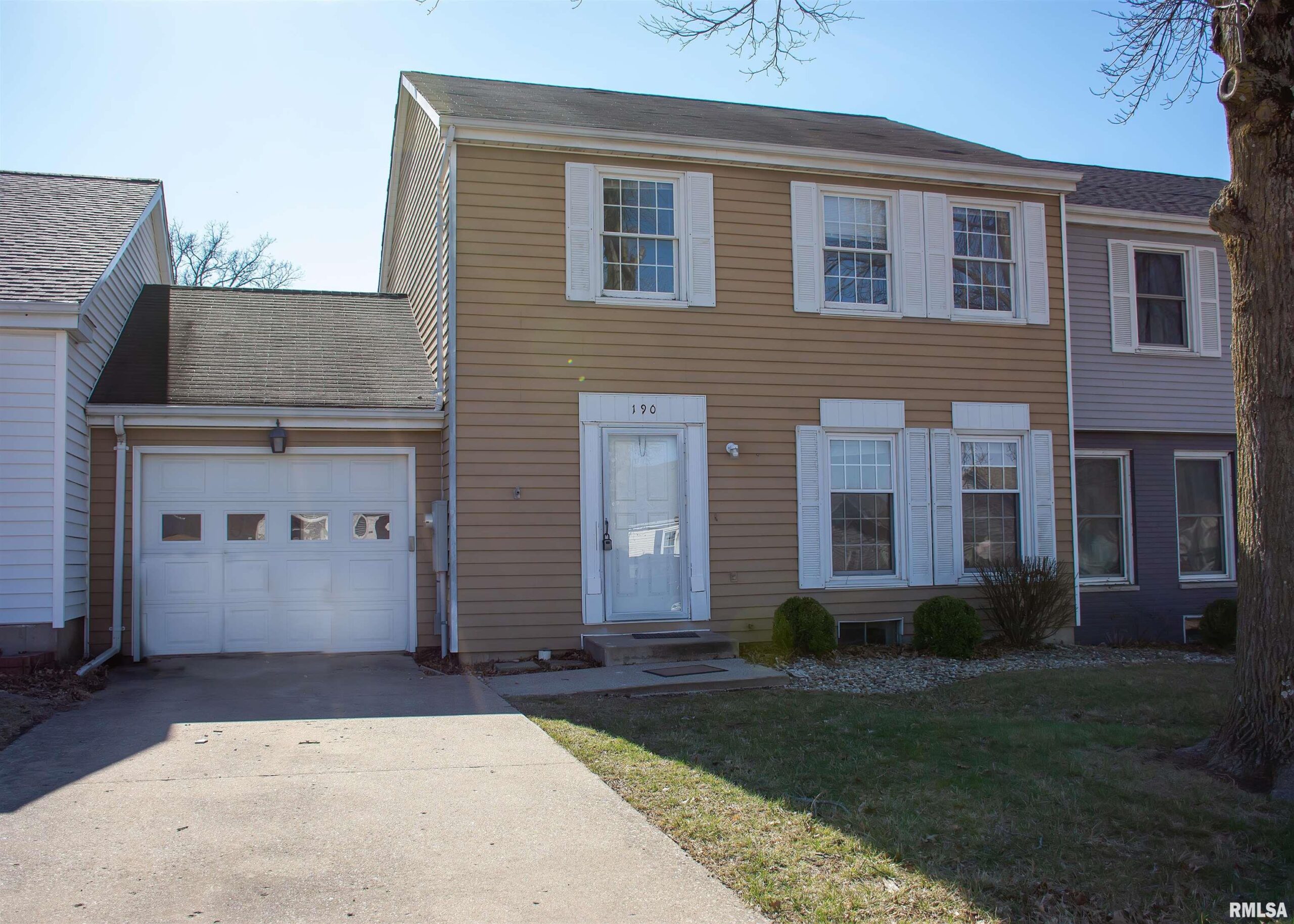 190 ARLINGTON Drive Macomb IL