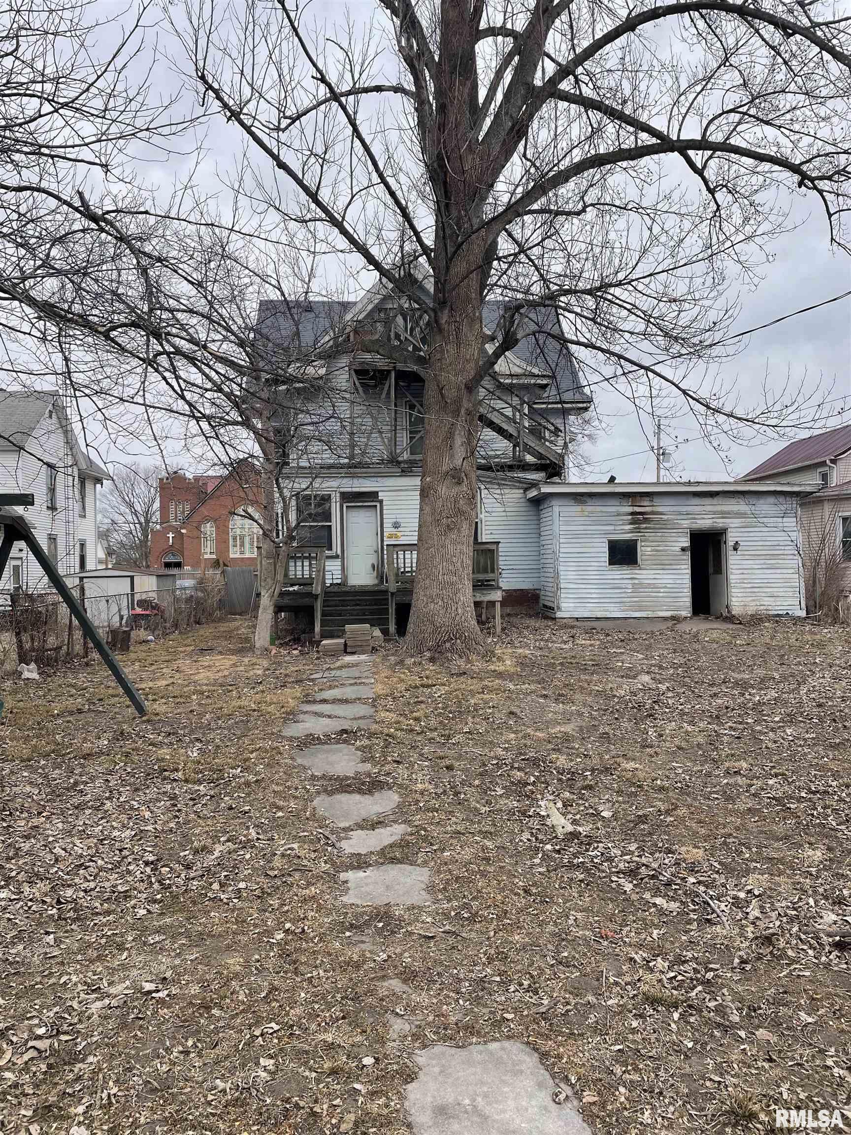 203 E WASHINGTON Street Avon IL