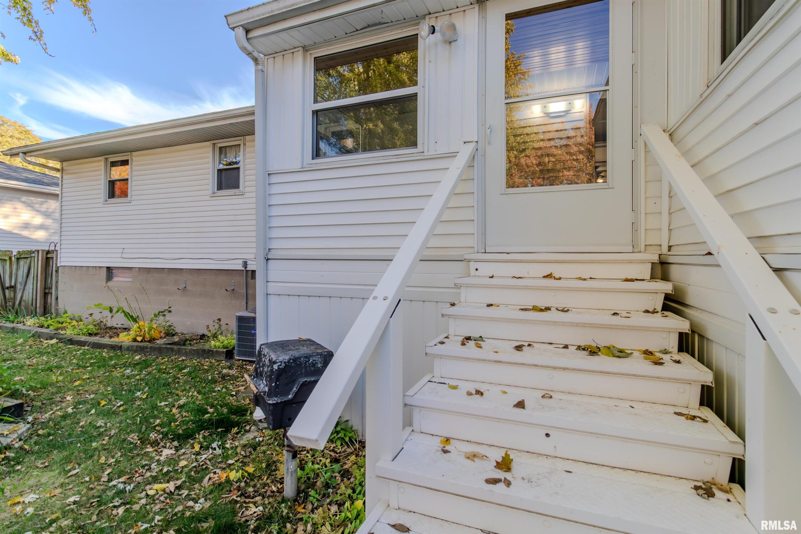 313 W SOUTH Street Tremont IL