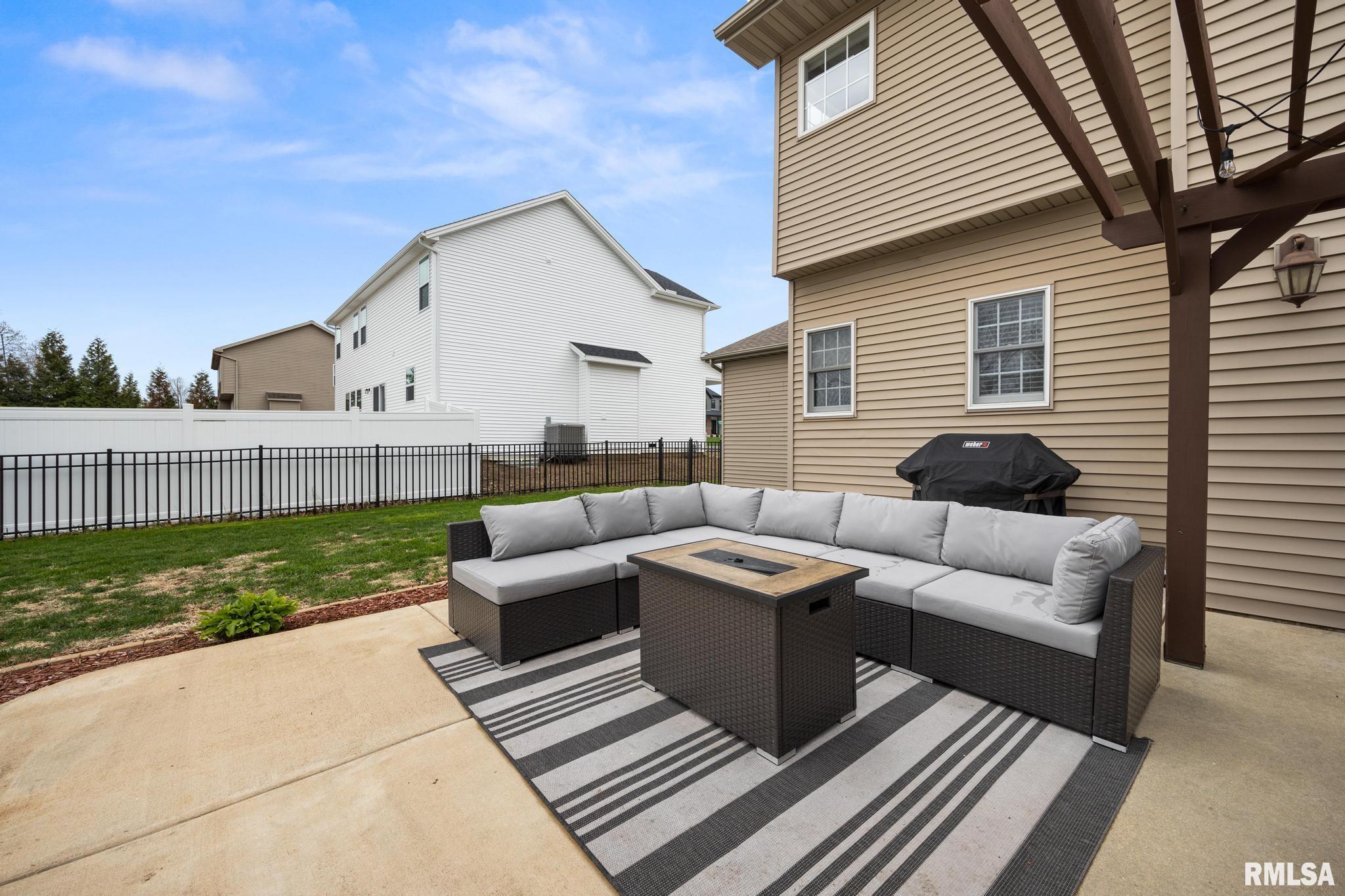 10524 N TRAIL VIEW Drive Dunlap IL