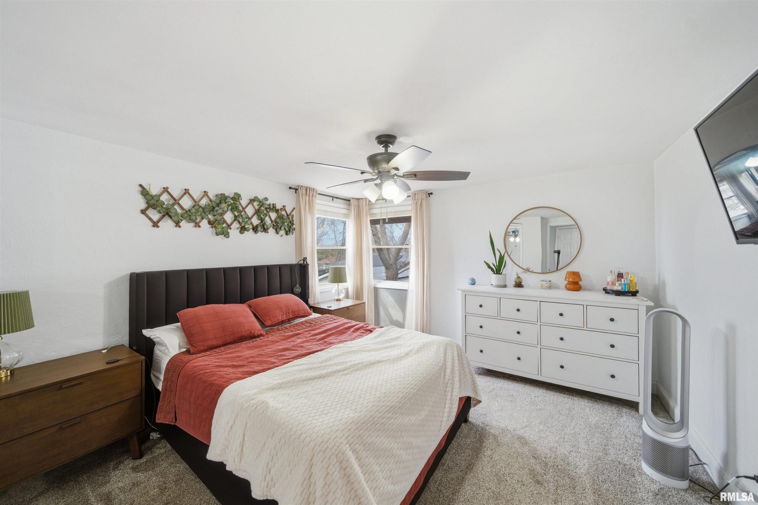 1601 N 11TH Street Pekin IL