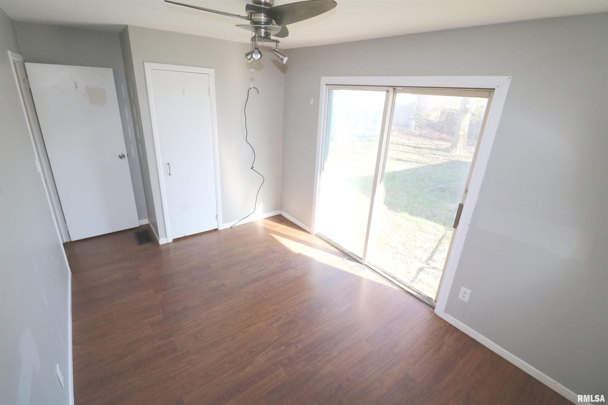 3820 W CARMEL Avenue Peoria IL