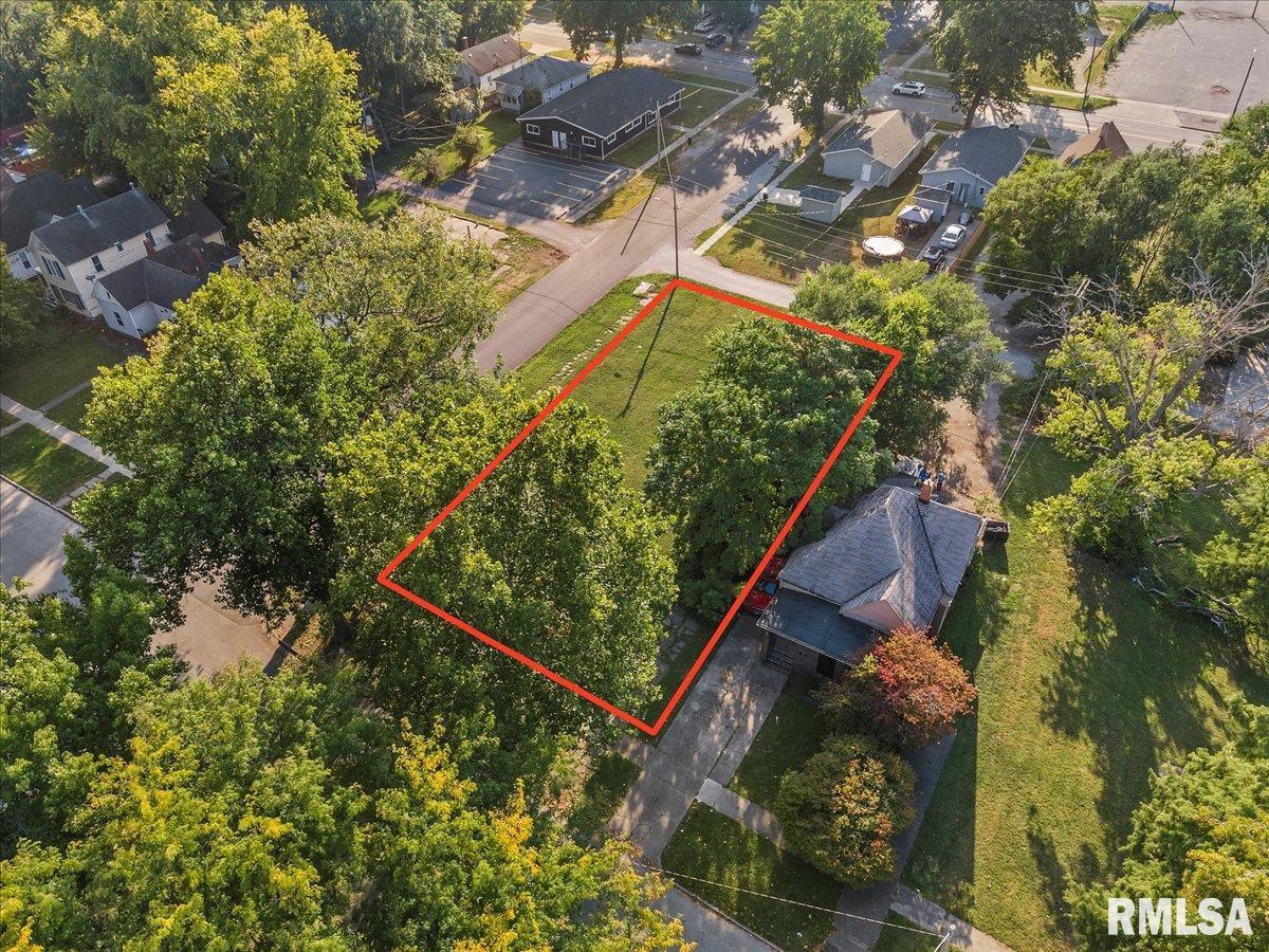 1429 S 8TH Street Springfield IL