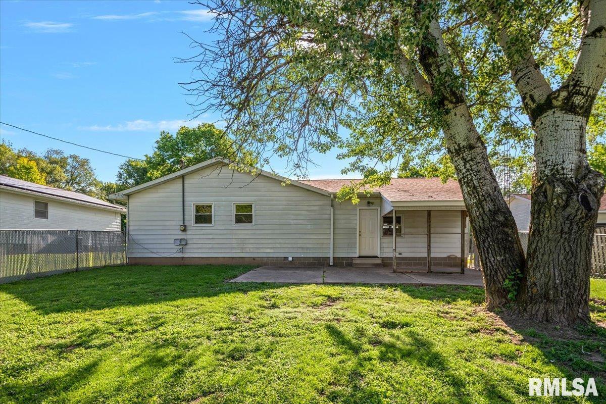 321 N PARK Street Rochester IL