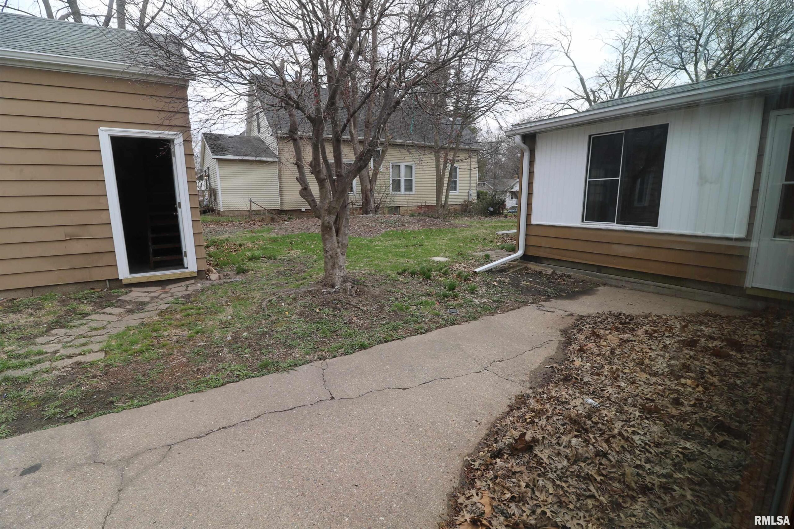 301 E MELBOURNE Avenue Peoria IL