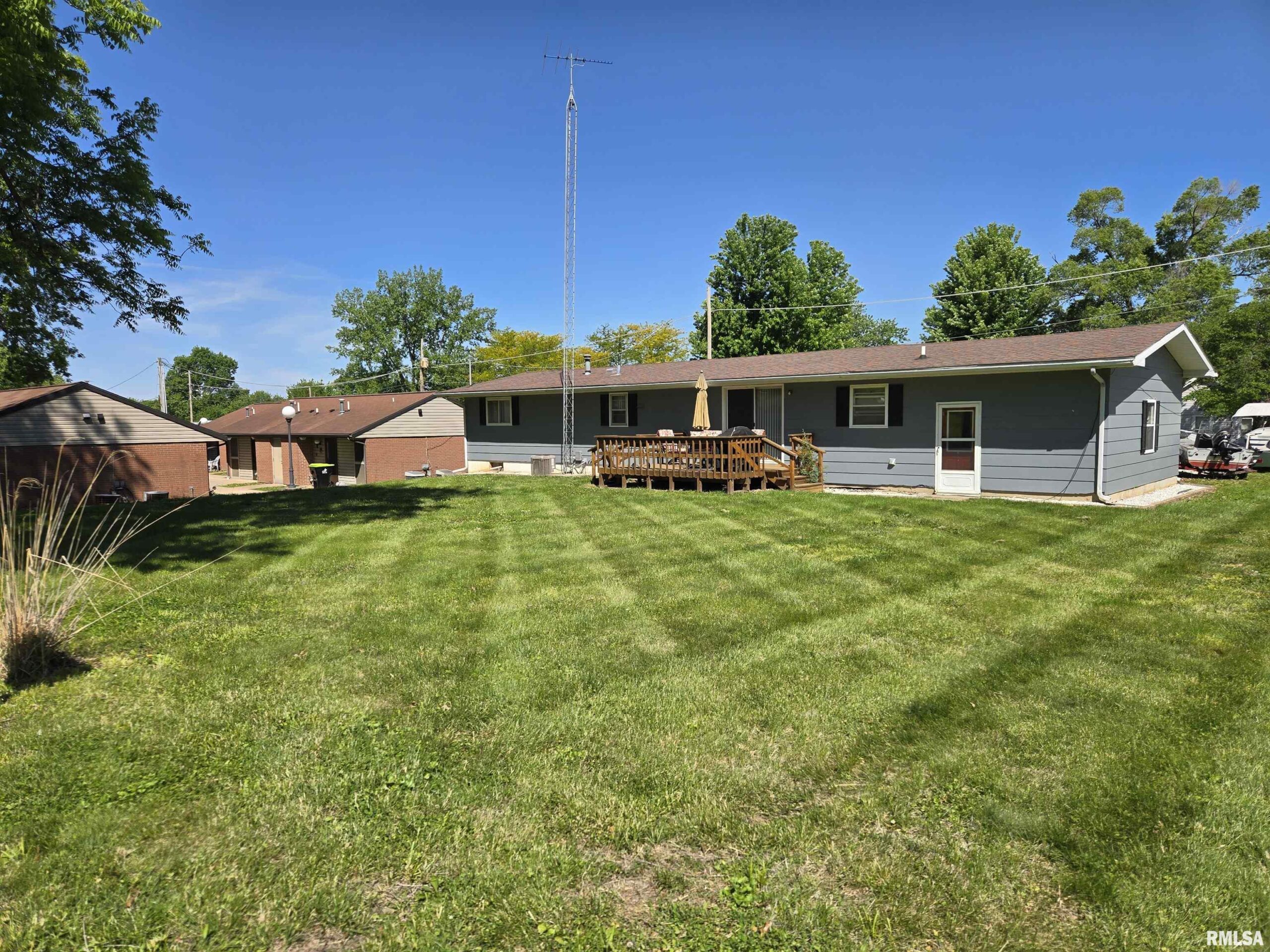 650 W 2ND Street Dallas City IL