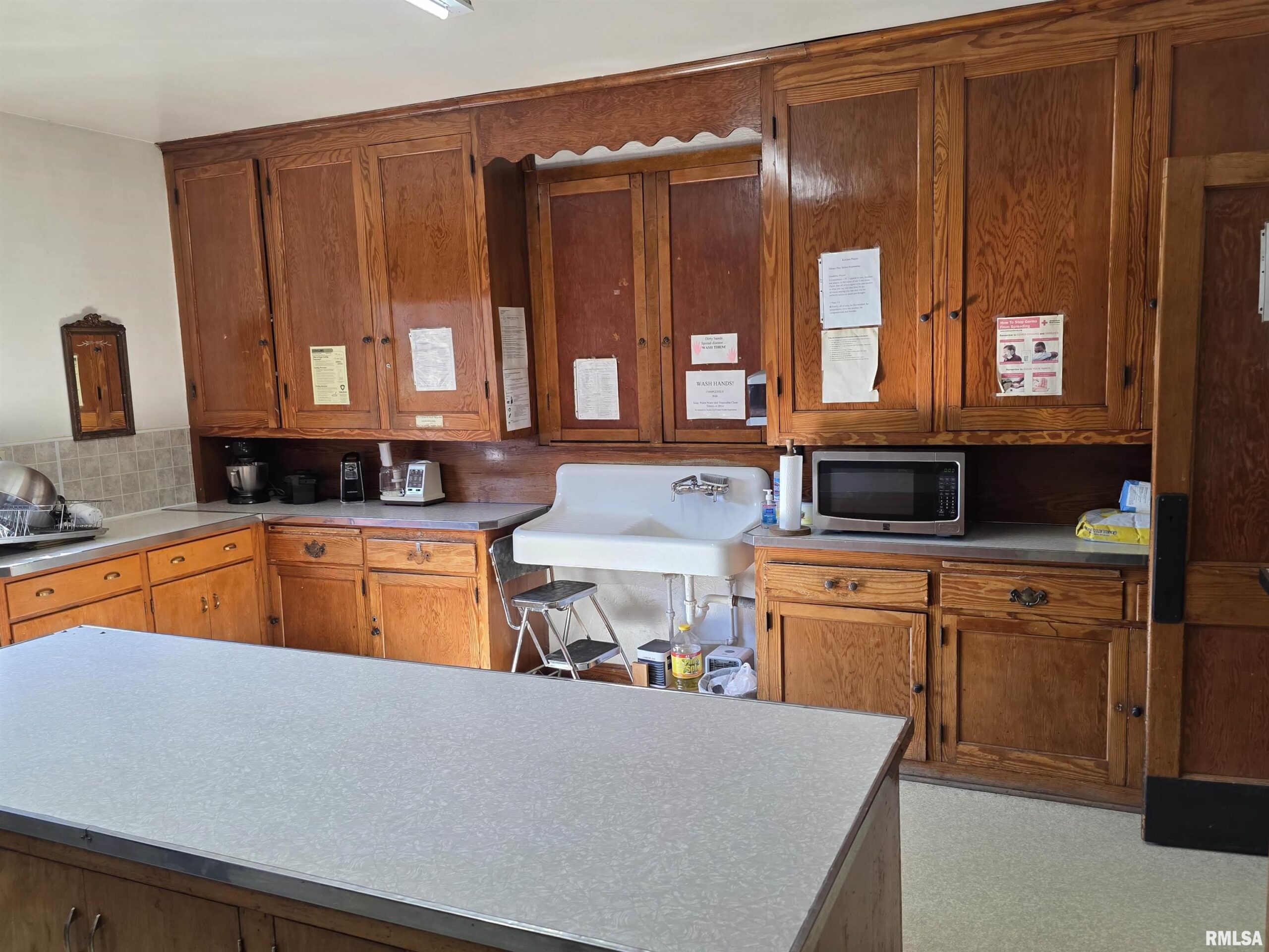 3201 NE MADISON Avenue Peoria IL