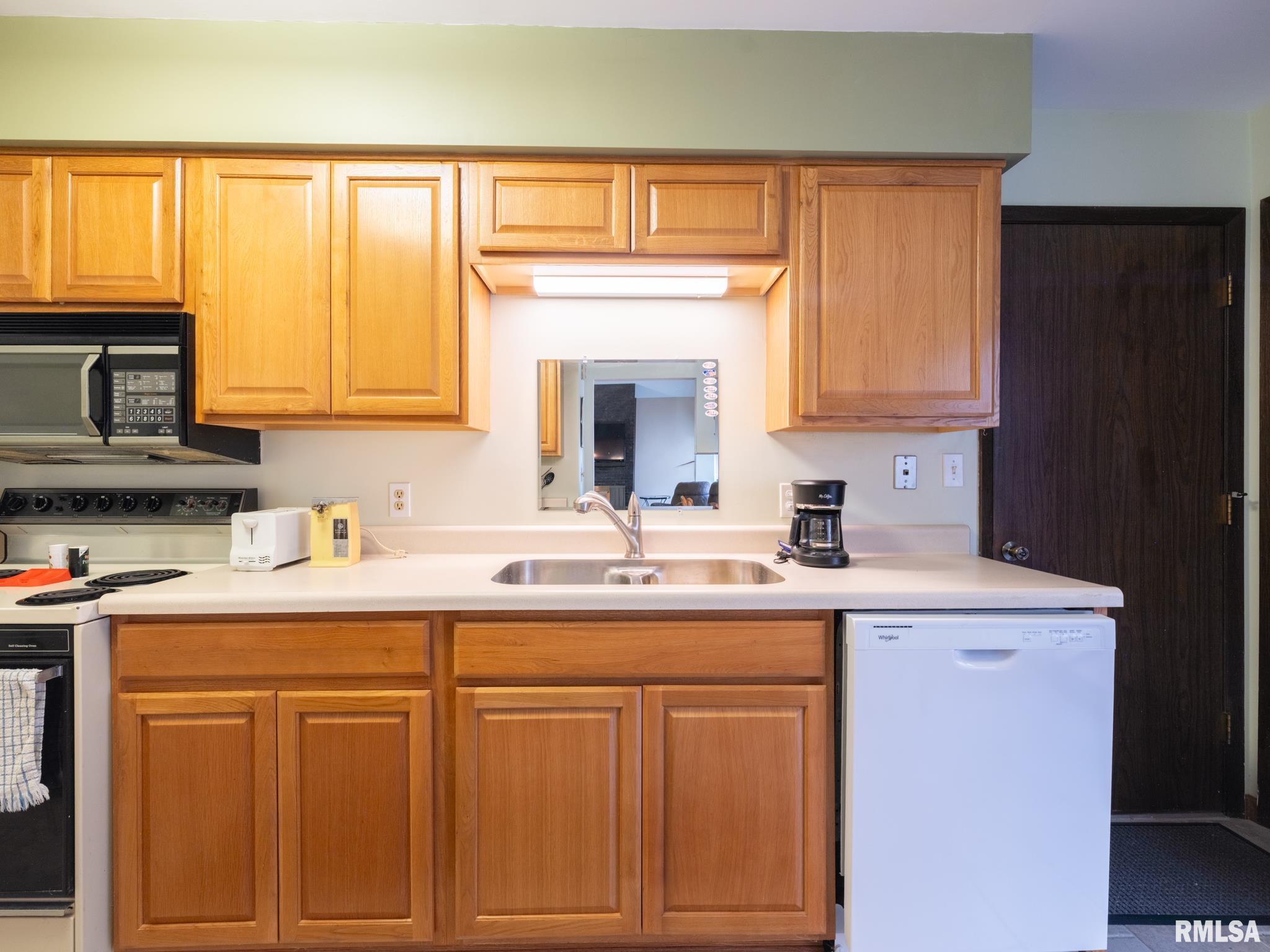 6809 N FROSTWOOD Parkway Peoria IL