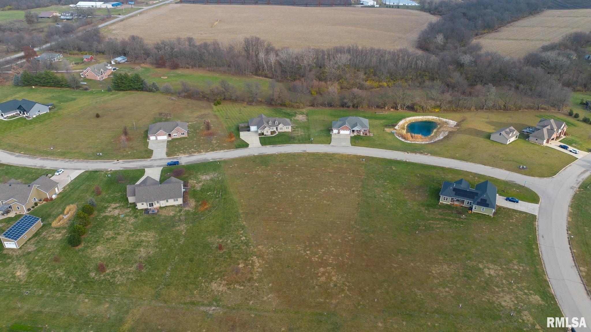 107 Lost Creek Court Pekin IL