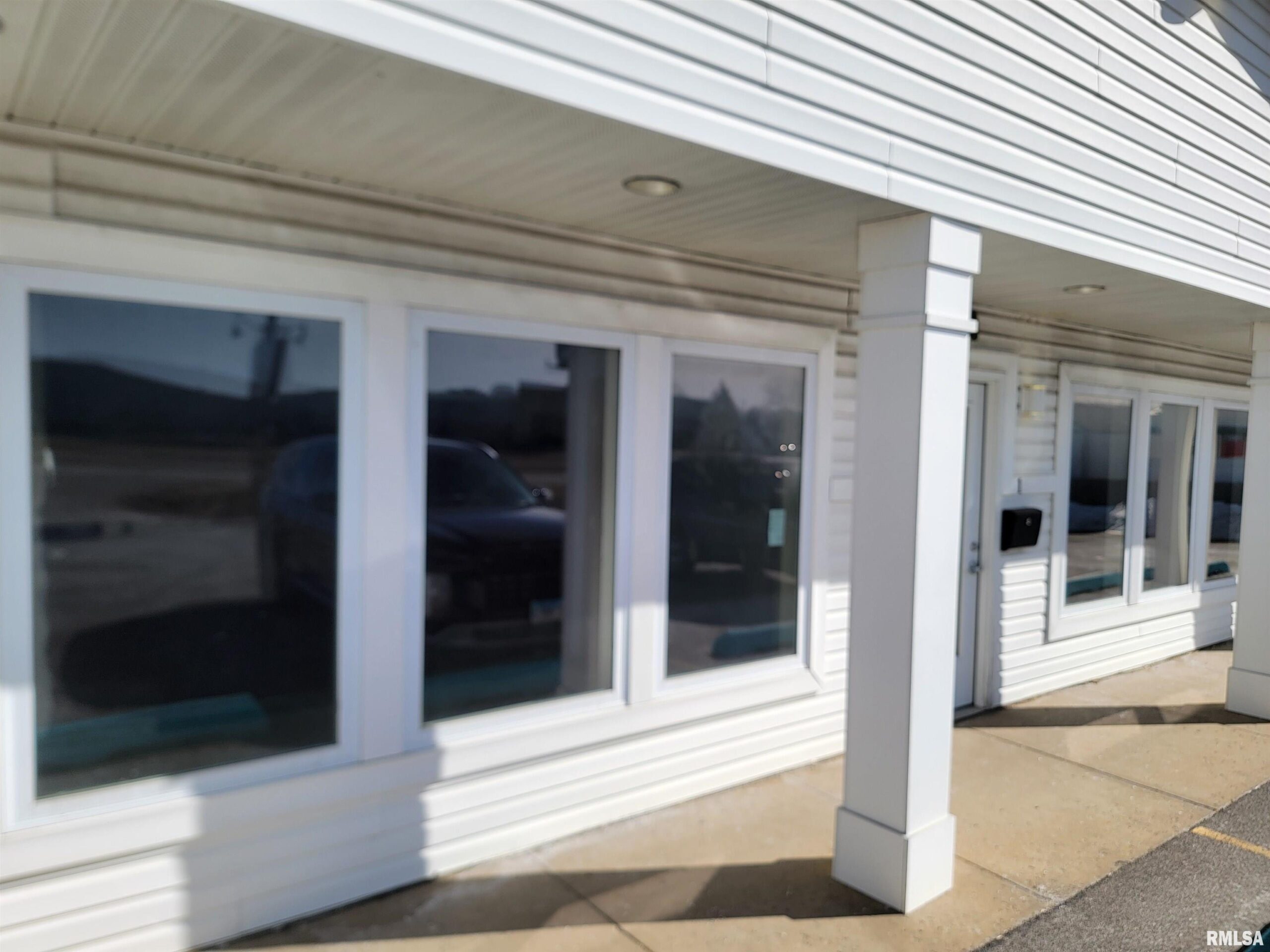 3351 S 6th Street Frontage Road Springfield IL