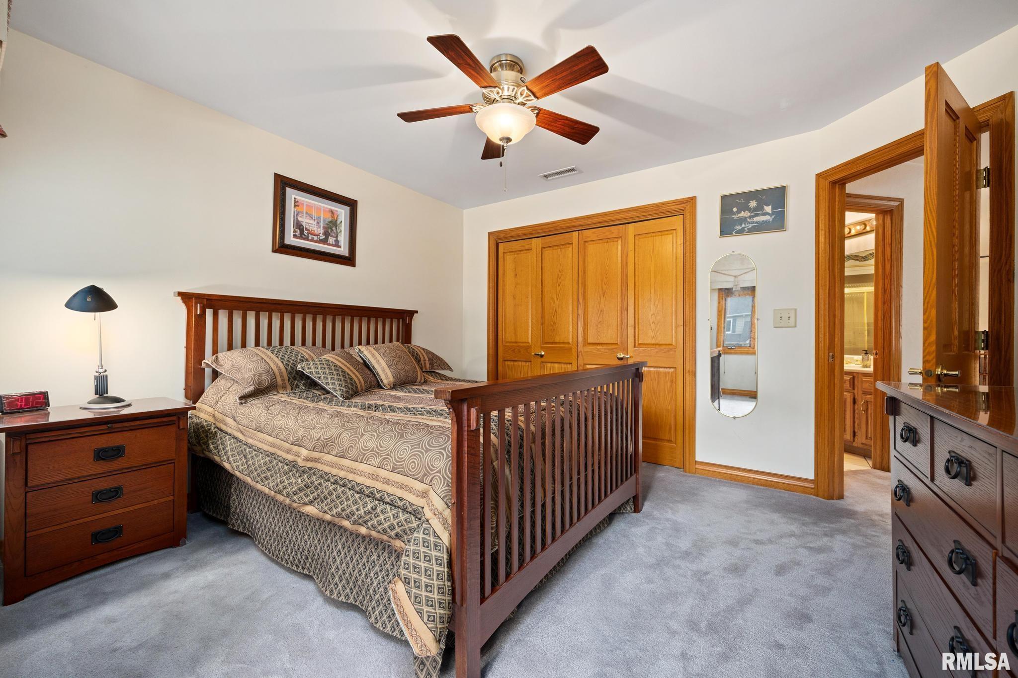 11201 N OAK TRAIL Drive Peoria IL