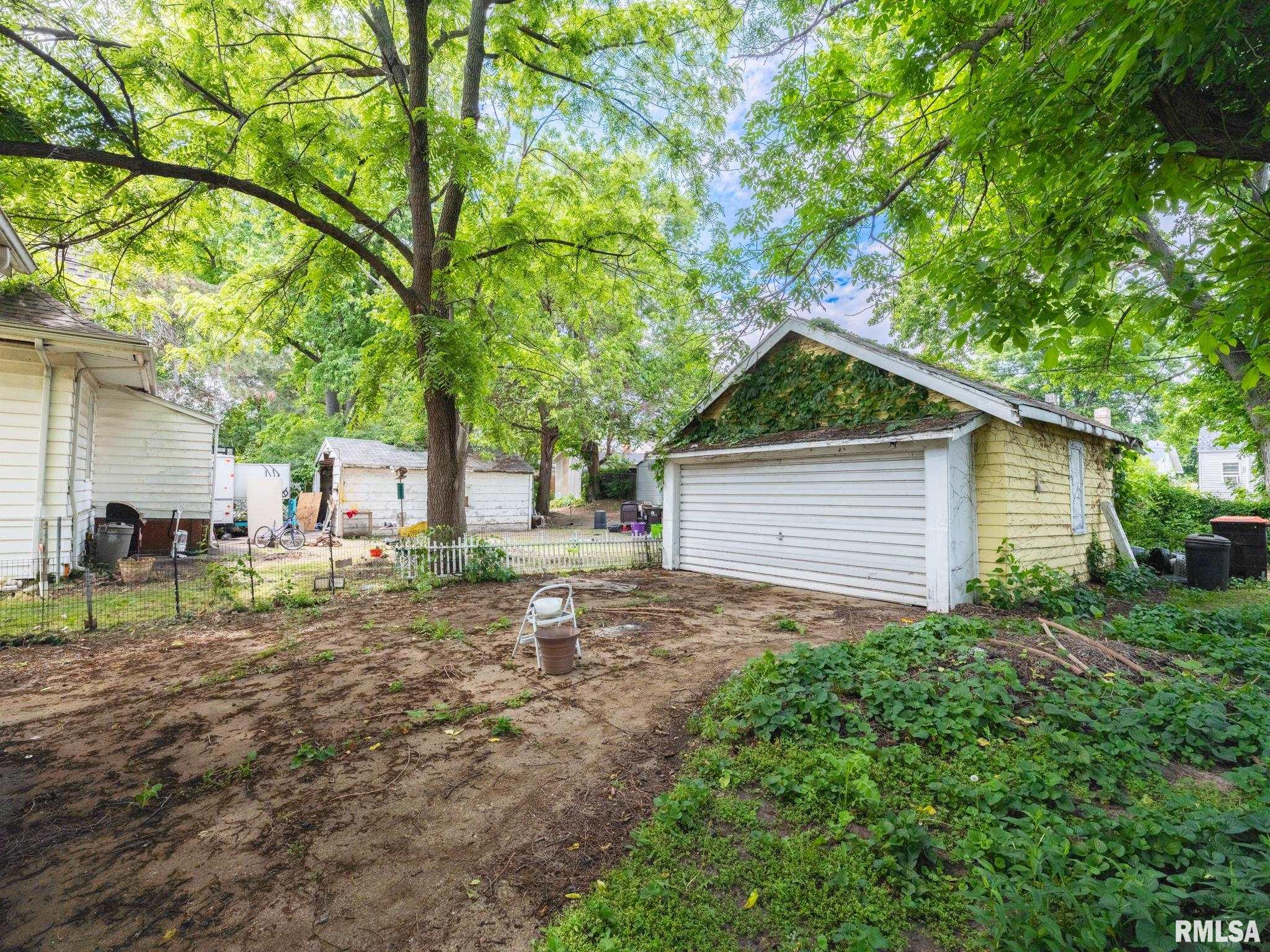733 E MCCLURE Avenue Peoria IL