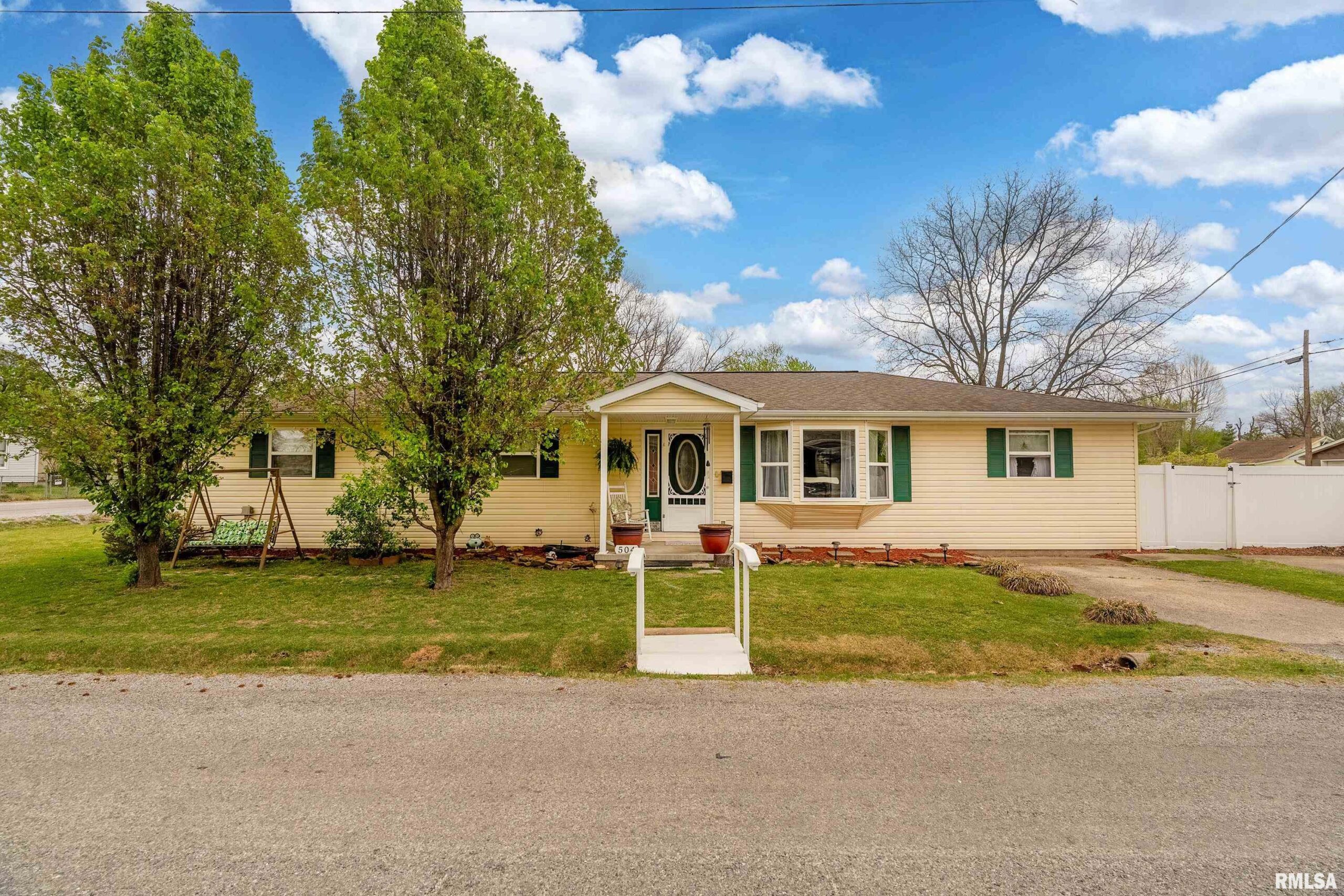 504 N Cochran Street West Frankfort IL