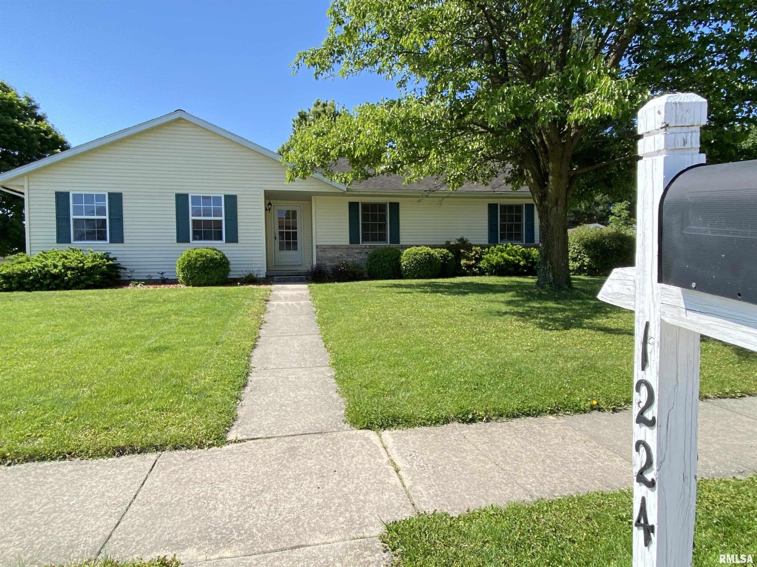 1224 Old Crows Way Springfield IL