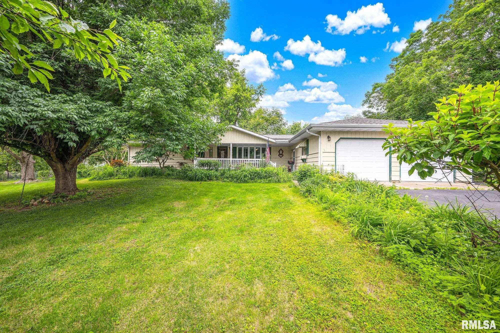503 S WALNUT Street Delavan IL