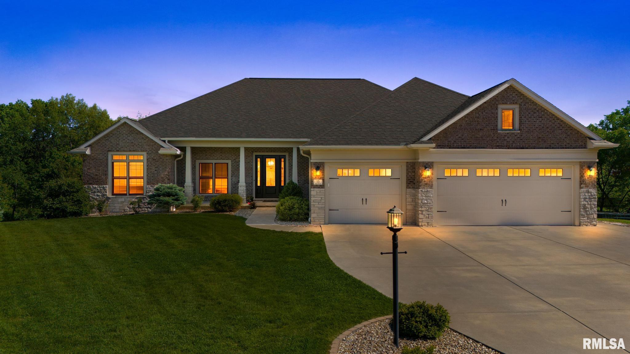 15 STREAMWOOD Court Washington IL