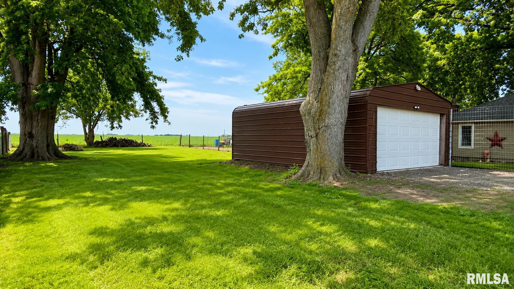 955 W CARTER Street Fairview IL
