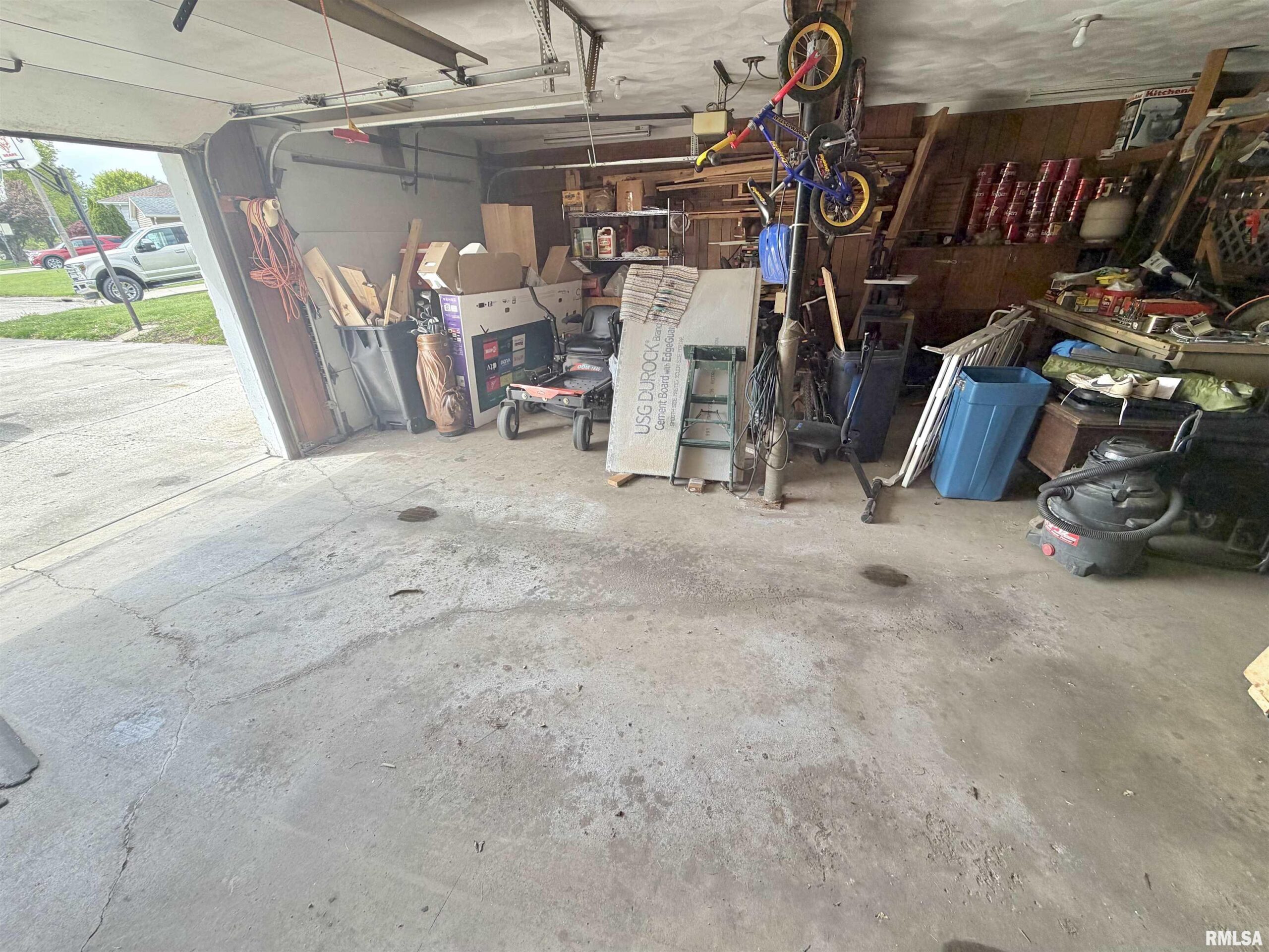 1701 N WOODBINE Circle Galesburg IL