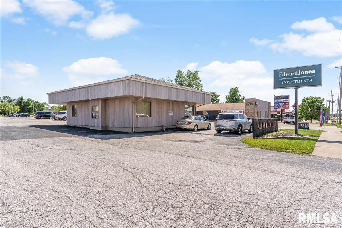 1111 W MORTON Avenue Jacksonville IL